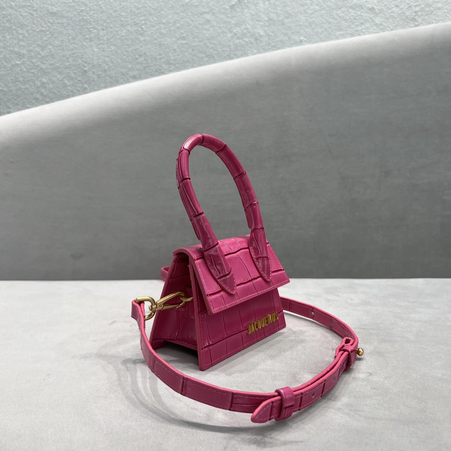Jacquemus Le Chiquito Signature Mini Handbag(12-8-5cm) - PerfectKickZ