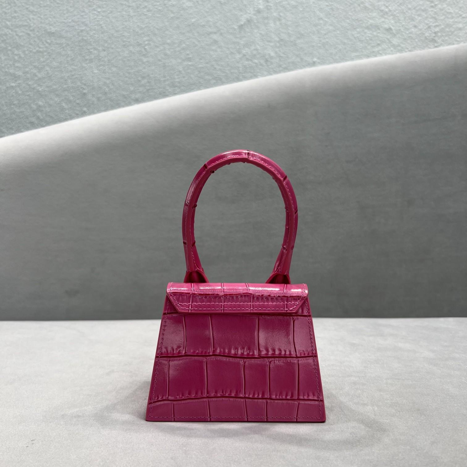 Jacquemus Le Chiquito Signature Mini Handbag(12-8-5cm) - PerfectKickZ