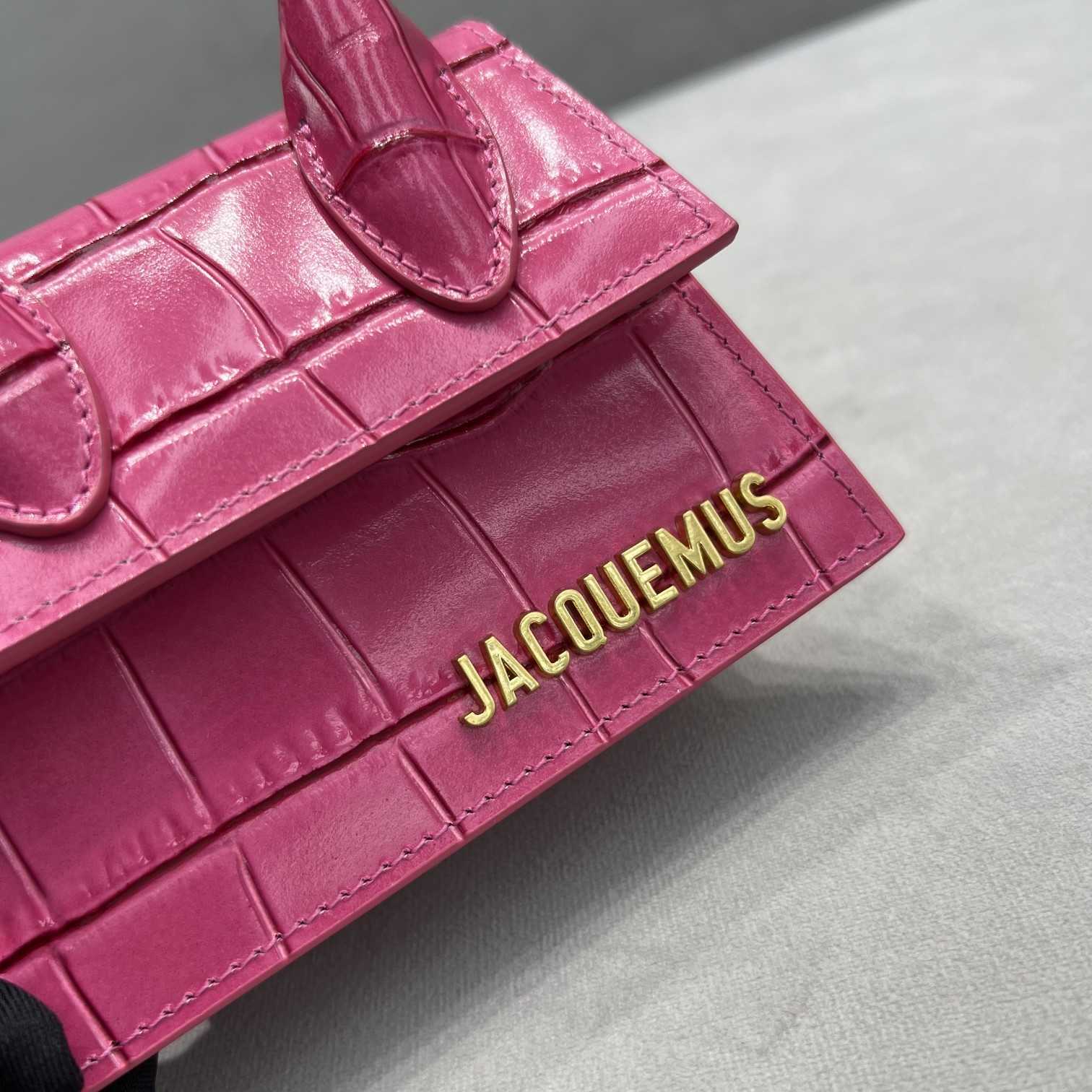 Jacquemus Le Chiquito Signature Mini Handbag(12-8-5cm) - PerfectKickZ