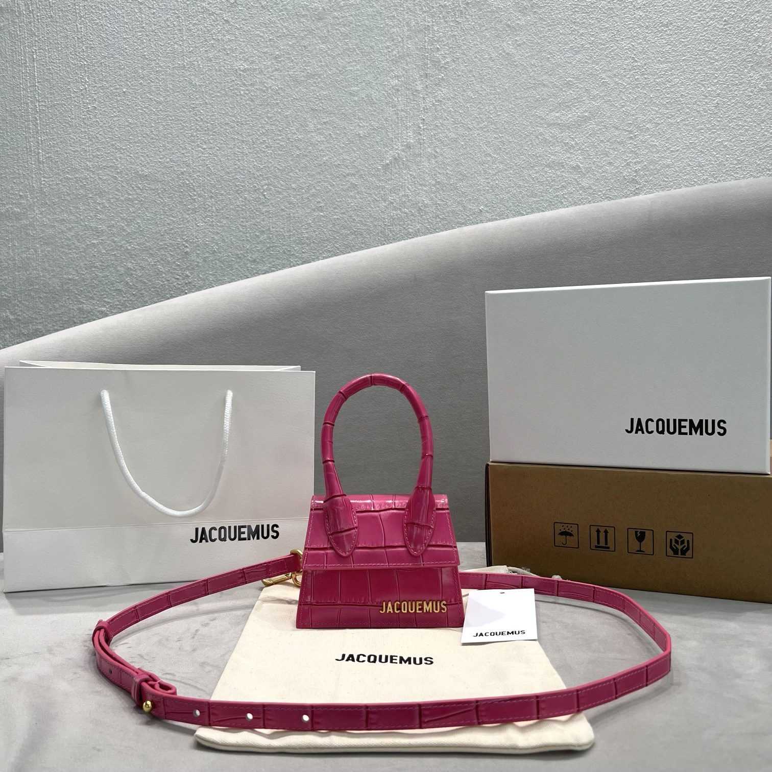 Jacquemus Le Chiquito Signature Mini Handbag(12-8-5cm) - PerfectKickZ
