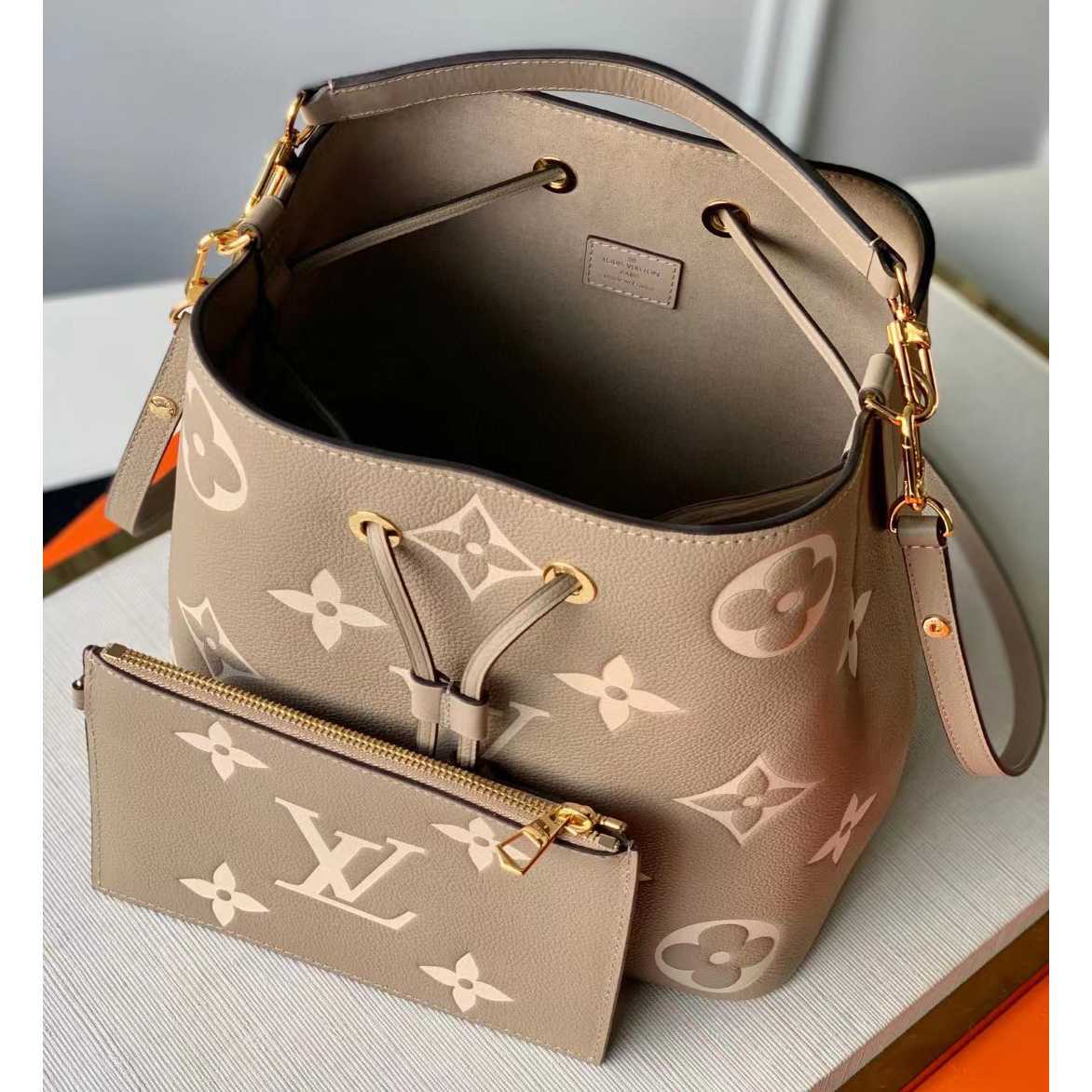 Louis Vuitton NéoNoé MM Bucket Bag(26-26-17.5CM)   M45555 - PerfectKickZ