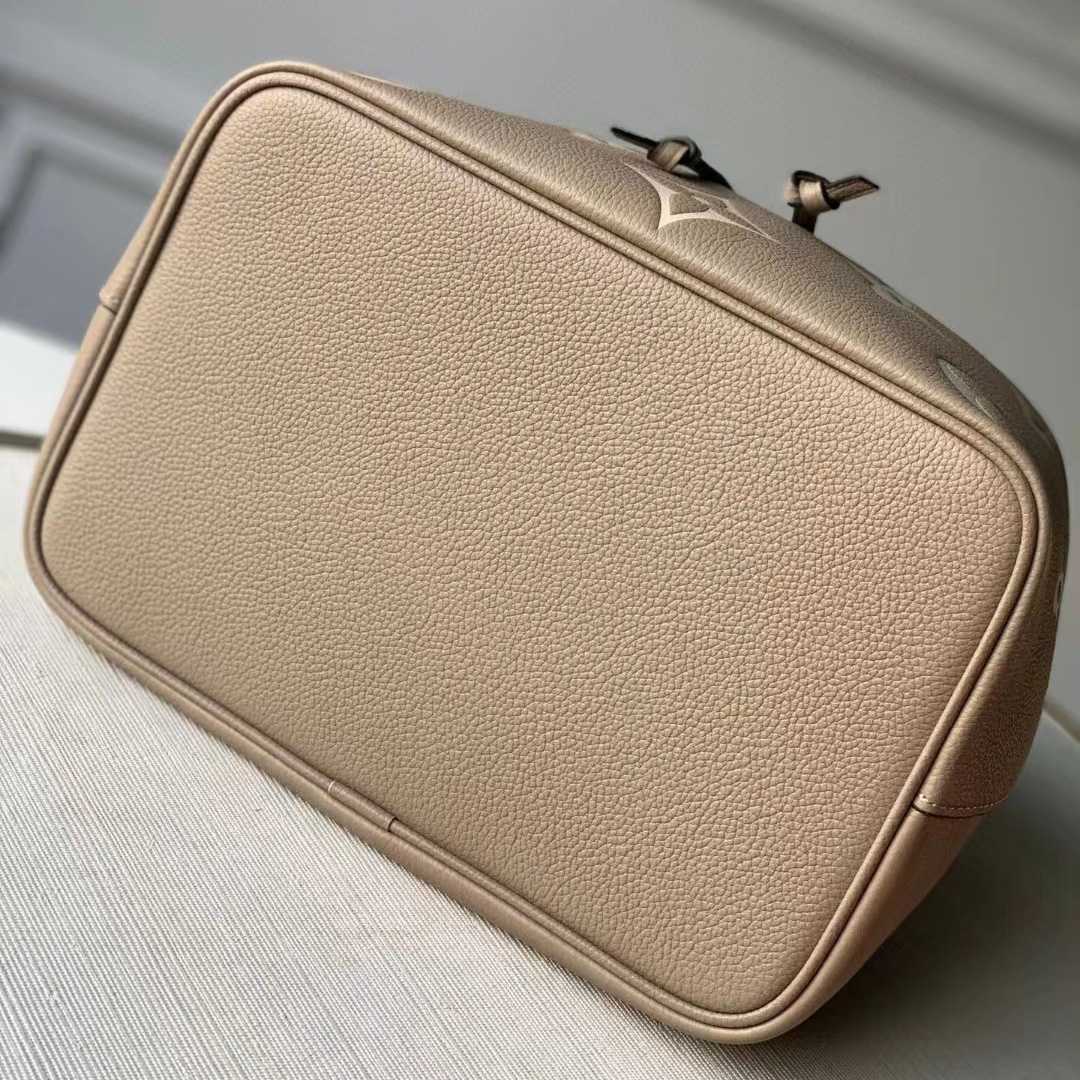 Louis Vuitton NéoNoé MM Bucket Bag(26-26-17.5CM)   M45555 - PerfectKickZ