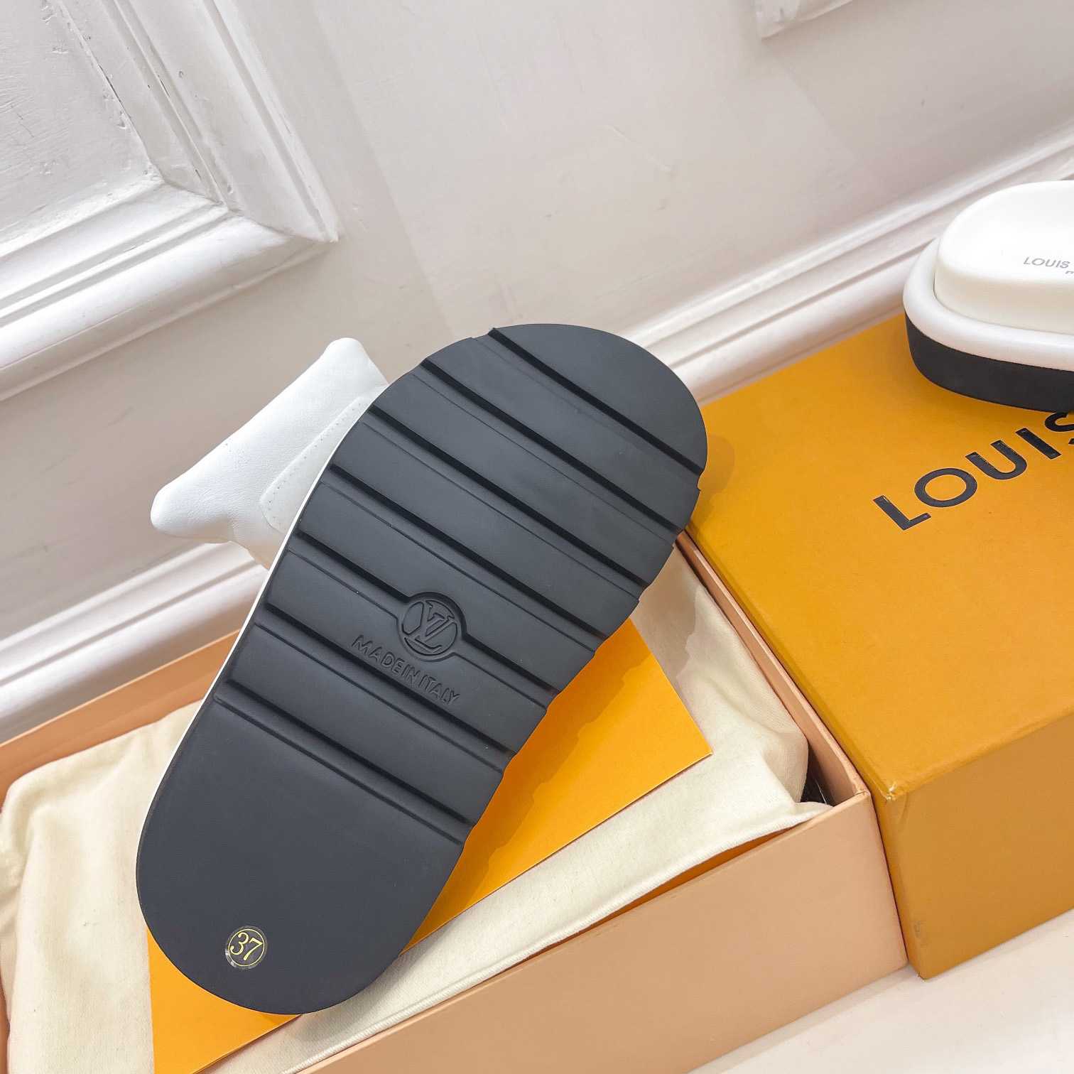 Louis Vuitton Pool Pillow Comfort Mule       - PerfectKickZ
