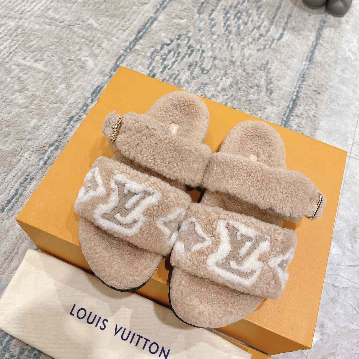 Louis Vuitton  Paseo Flat Comfort Mule - PerfectKickZ