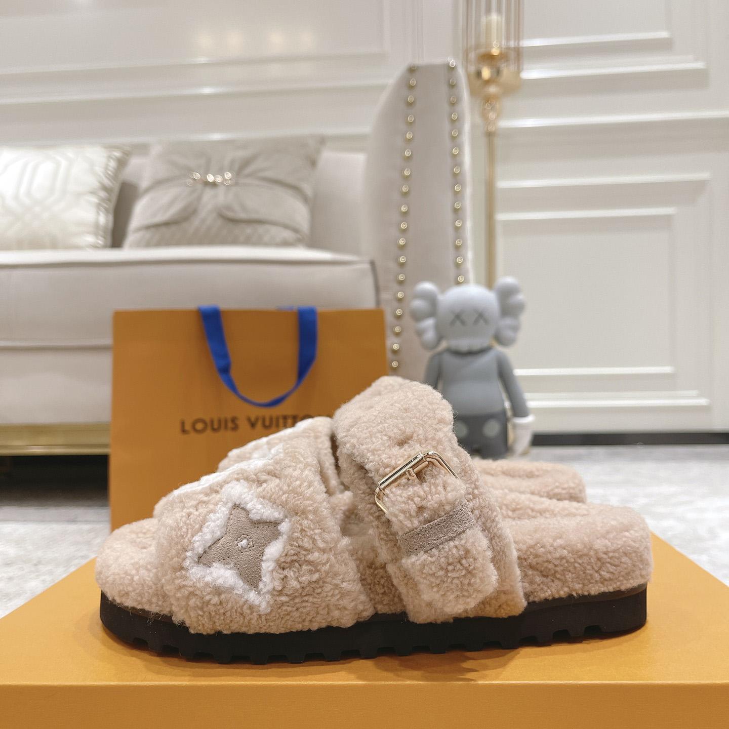 Louis Vuitton  Paseo Flat Comfort Mule - PerfectKickZ