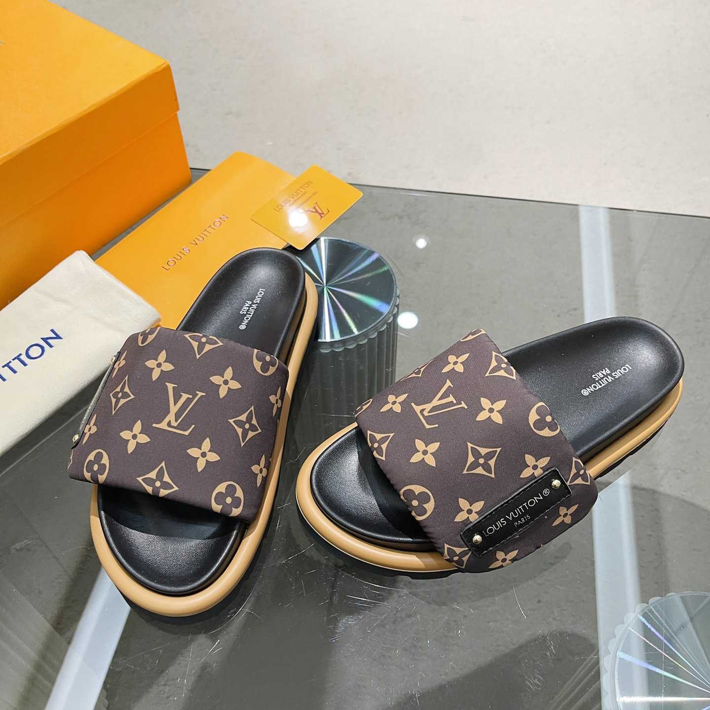 Louis Vuitton Pool Pillow Flat Comfort Mule    1AAEBX - PerfectKickZ