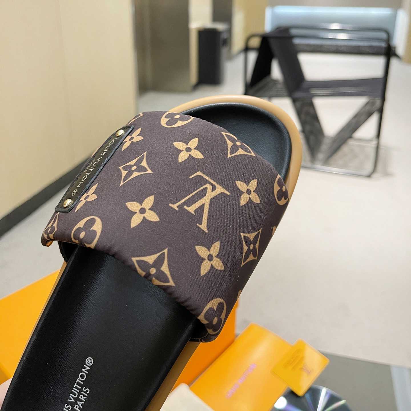 Louis Vuitton Pool Pillow Flat Comfort Mule    1AAEBX - PerfectKickZ