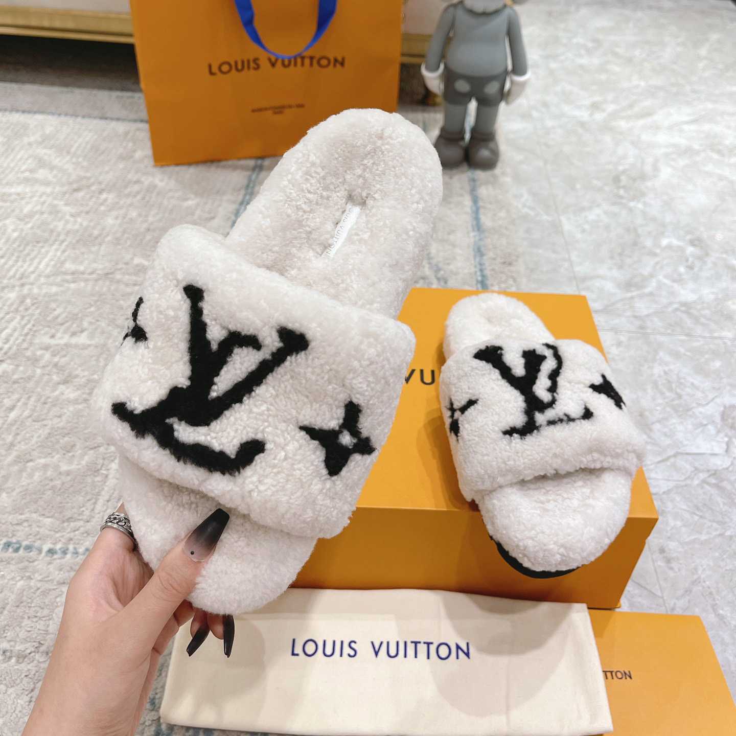 Louis Vuitton Paseo Flat Comfort Mule    - PerfectKickZ