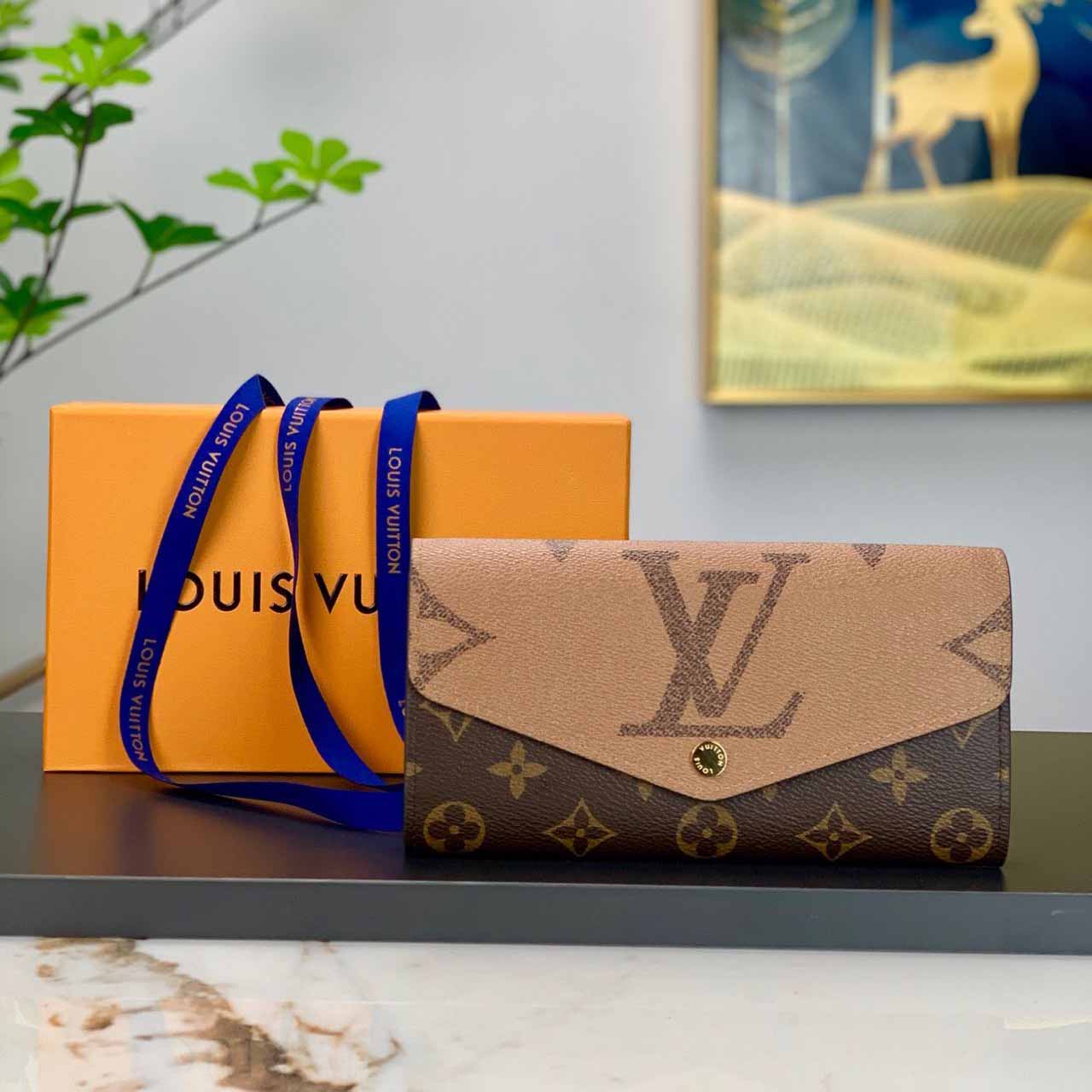 Louis Vuitton  Sarah Wallet (19-10.5-2CM)   M80726 - PerfectKickZ