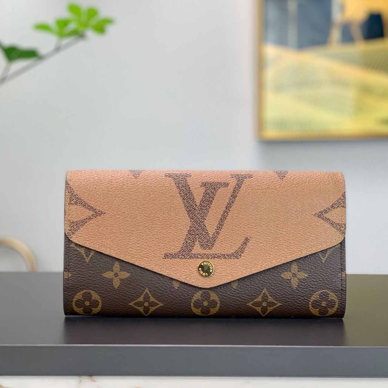 Louis Vuitton  Sarah Wallet (19-10.5-2CM)   M80726 - PerfectKickZ