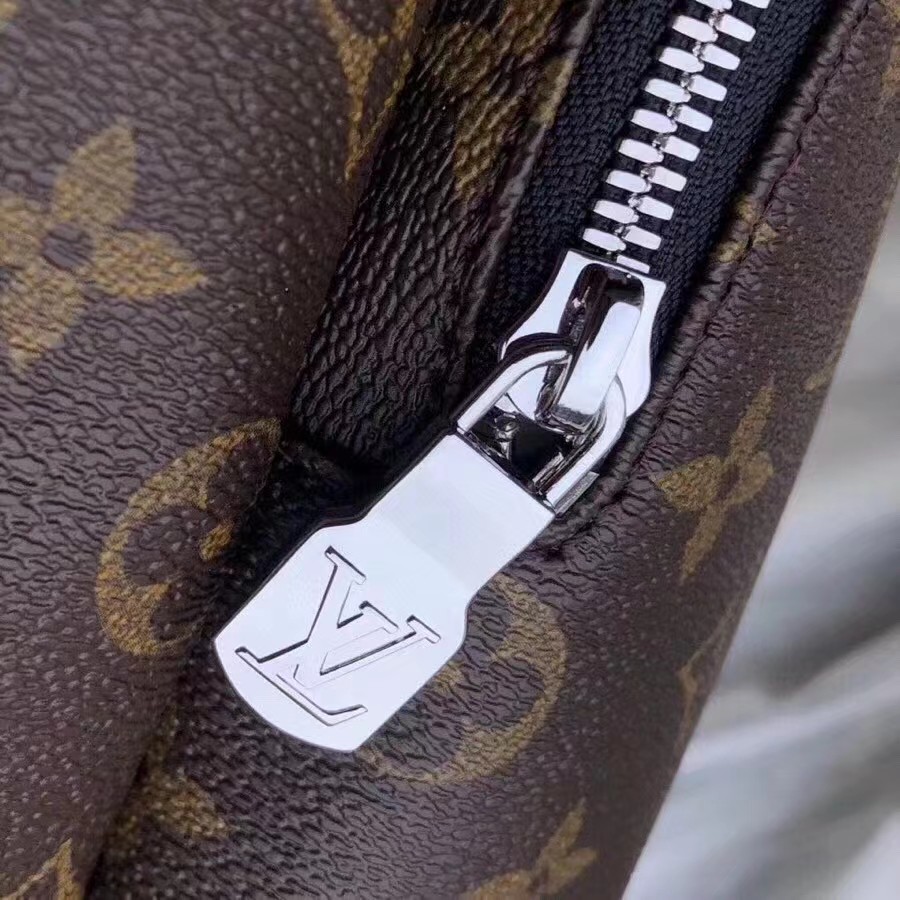 Louis Vuitton Christopher PM (22-44-15cm)   M43735 - PerfectKickZ