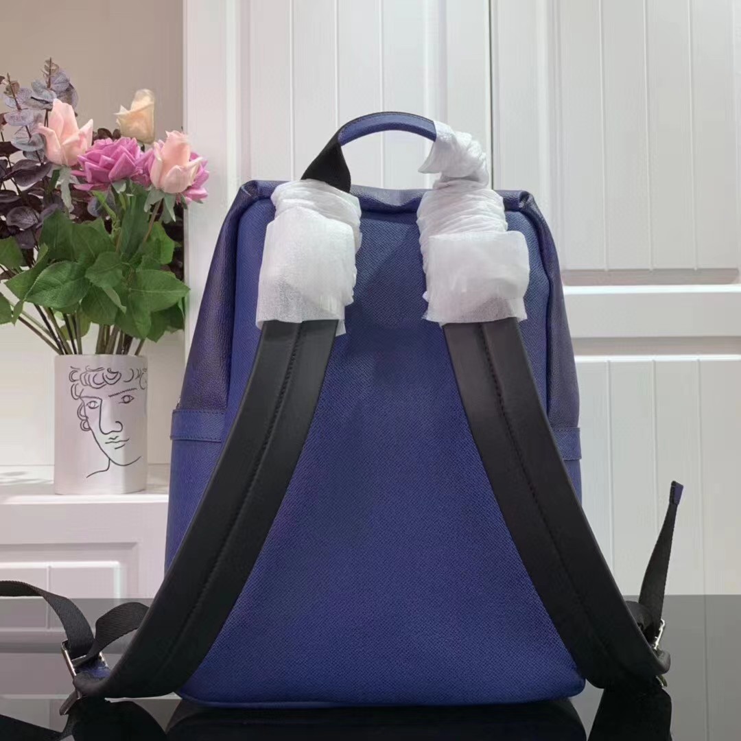 Louis Vuitton Discovery Backpack PM Backpack(30-40-20cm)   M30230  - 