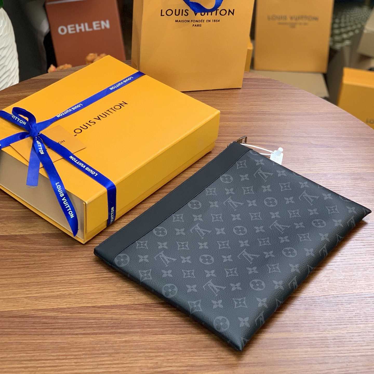 Louis Vuitton Discovery Pochette (34-25-2cm)    M62291 - PerfectKickZ