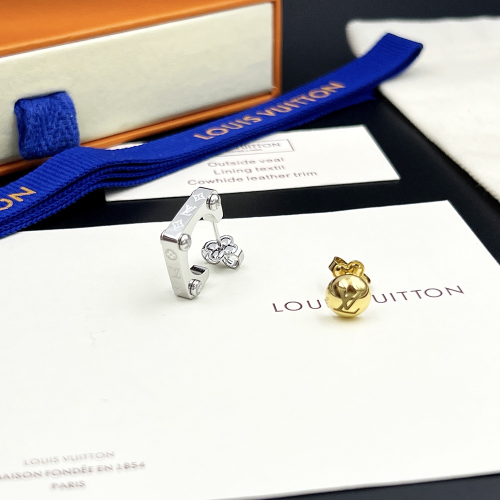 Louis Vuitton Monogram Bold Earrings   M00700 - PerfectKickZ