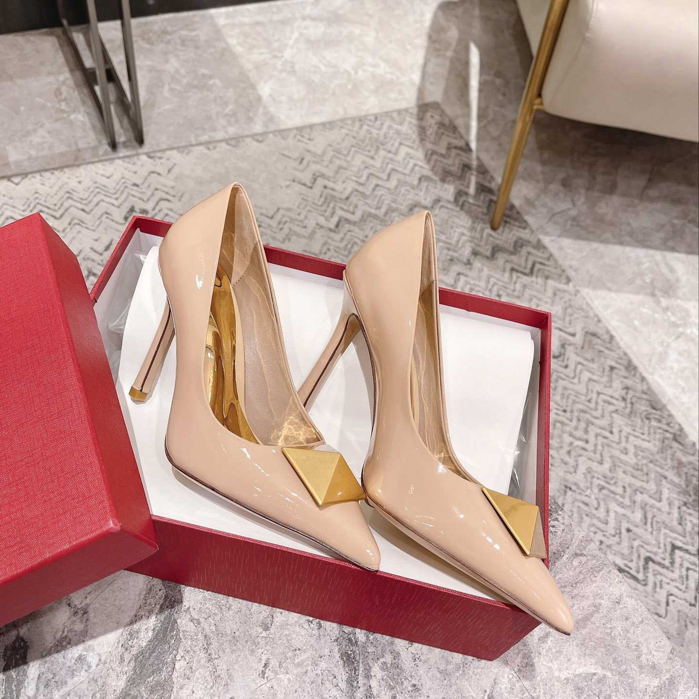 Valenti One Stud Patent Leather Pump 100mm - PerfectKickZ