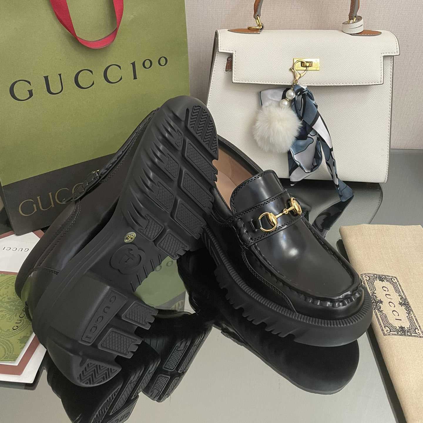 Gucci Women's Loafer With Horsebit - PerfectKickZ