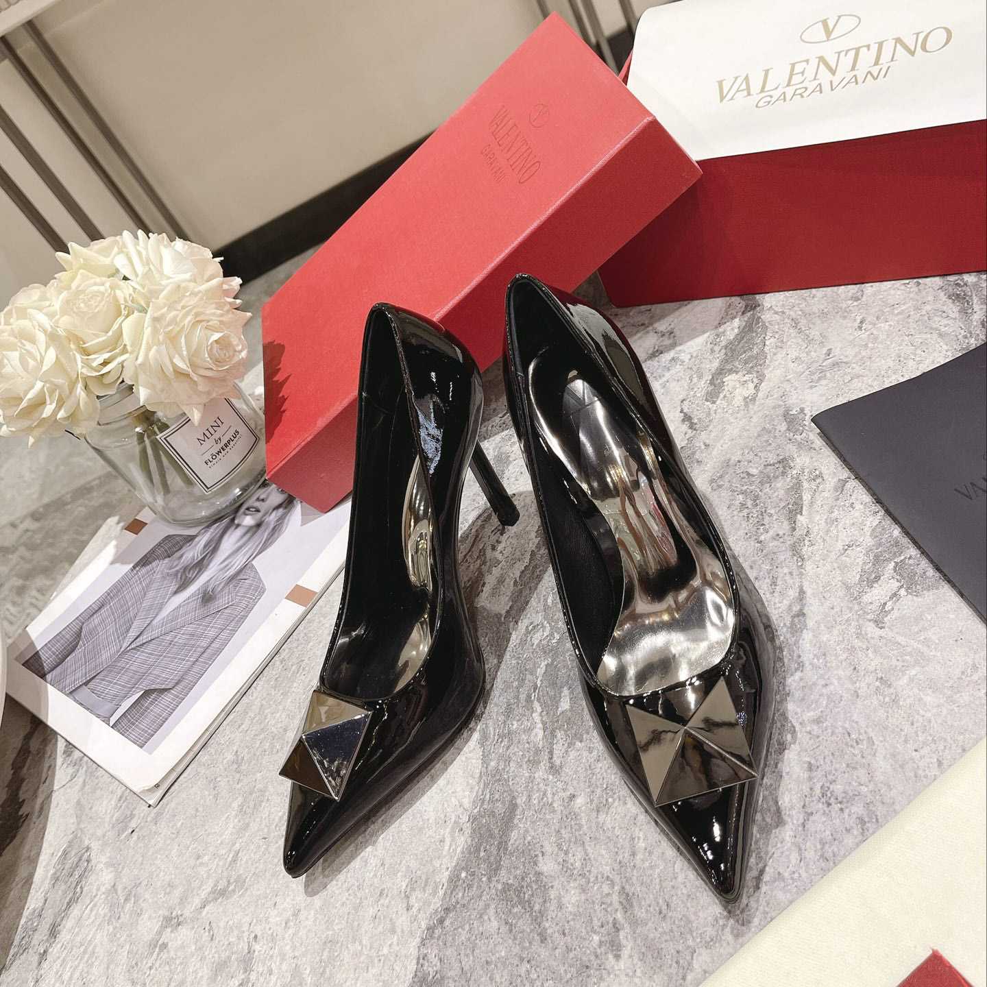 Valenti One Stud Patent Leather Pump 100mm - PerfectKickZ
