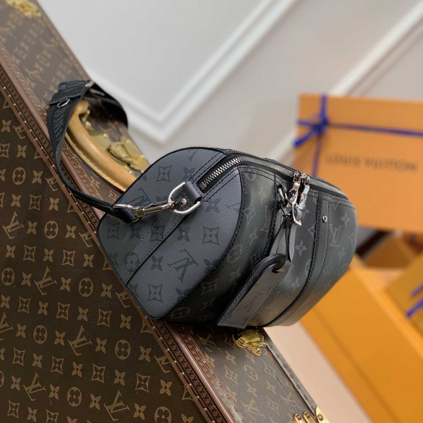 Louis Vuitton  City Keepall Crossbody Bags(27-17-13cm)   M45936 - PerfectKickZ