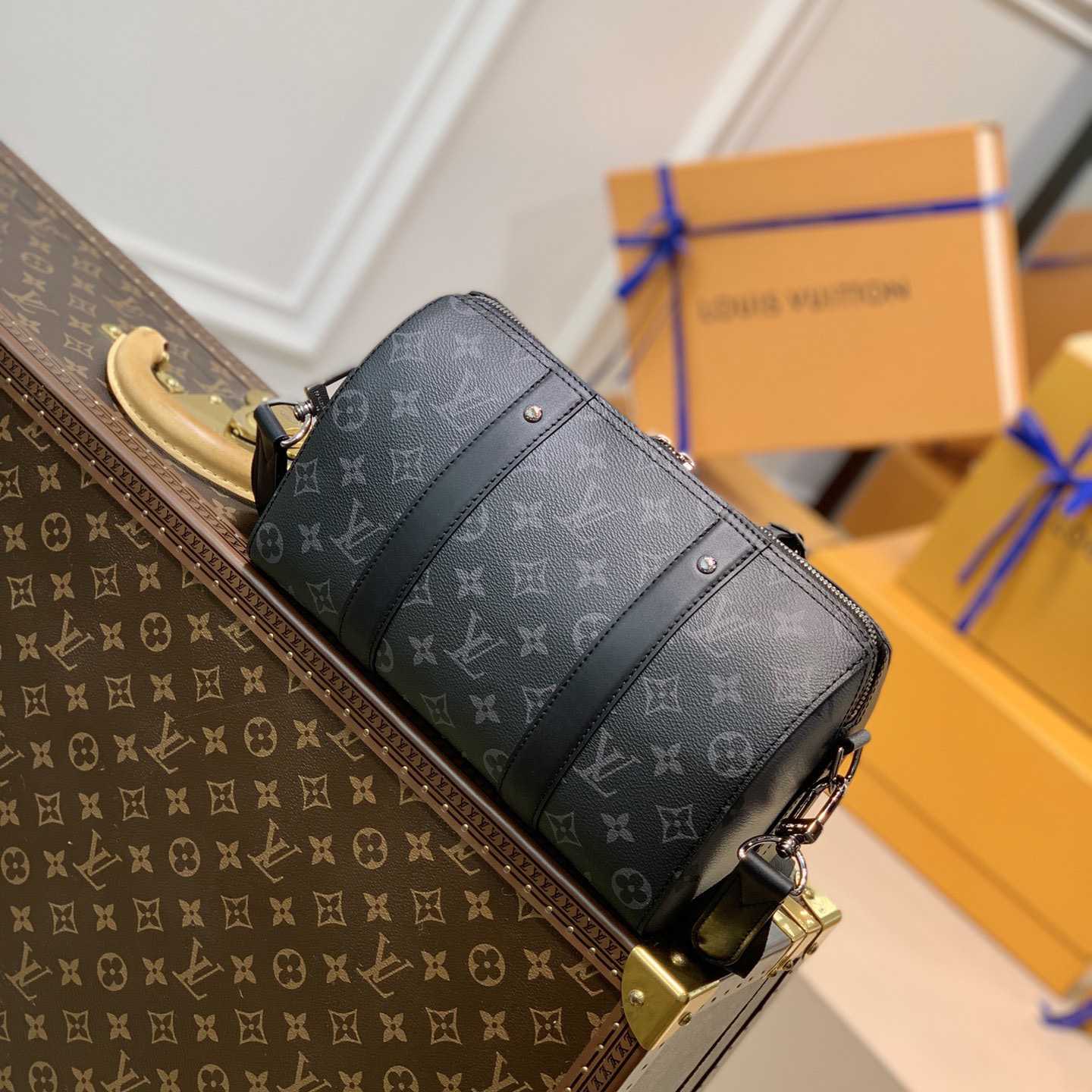 Louis Vuitton  City Keepall Crossbody Bags(27-17-13cm)   M45936 - PerfectKickZ