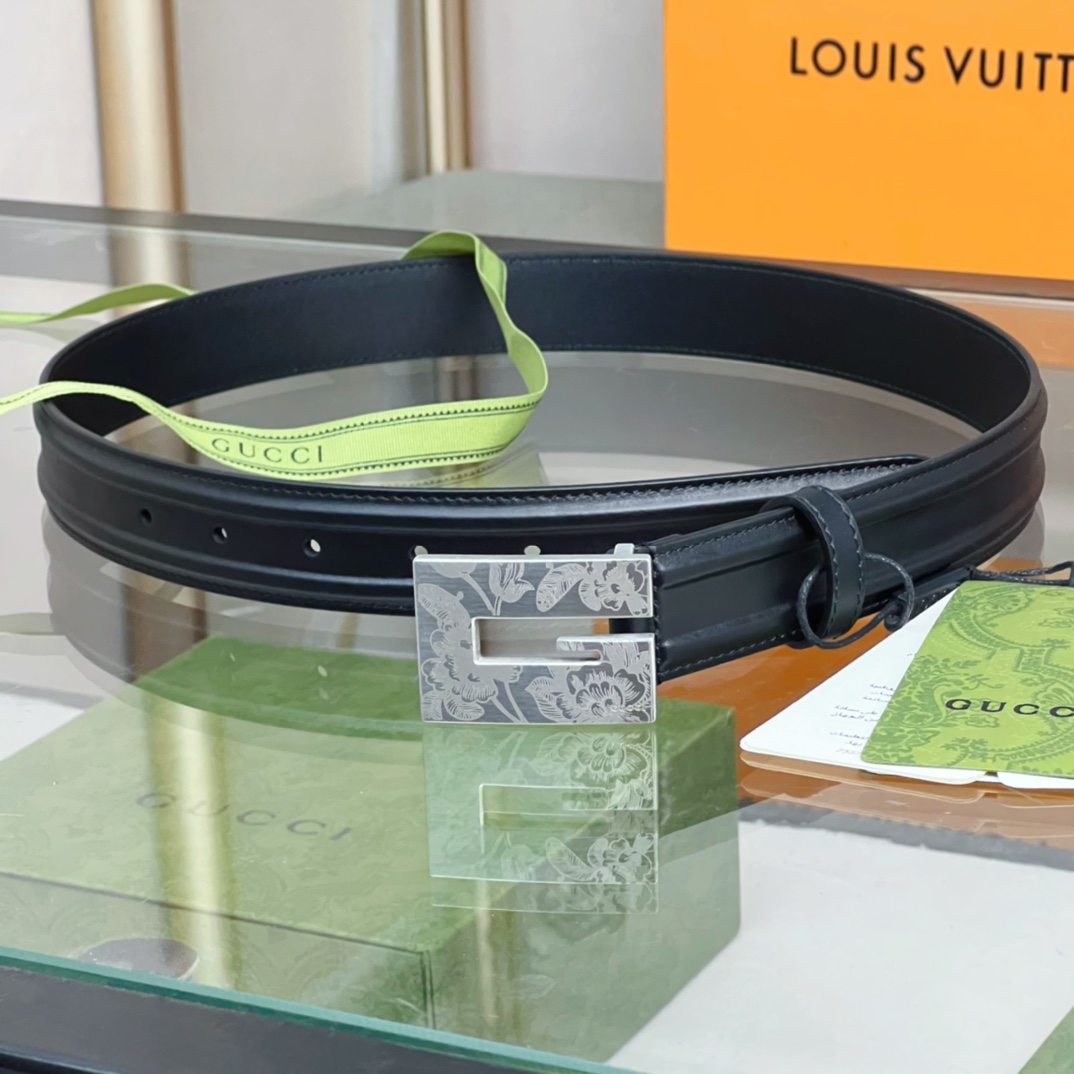 Gucci Thin Belt With Engraved Square G Buckle - PerfectKickZ