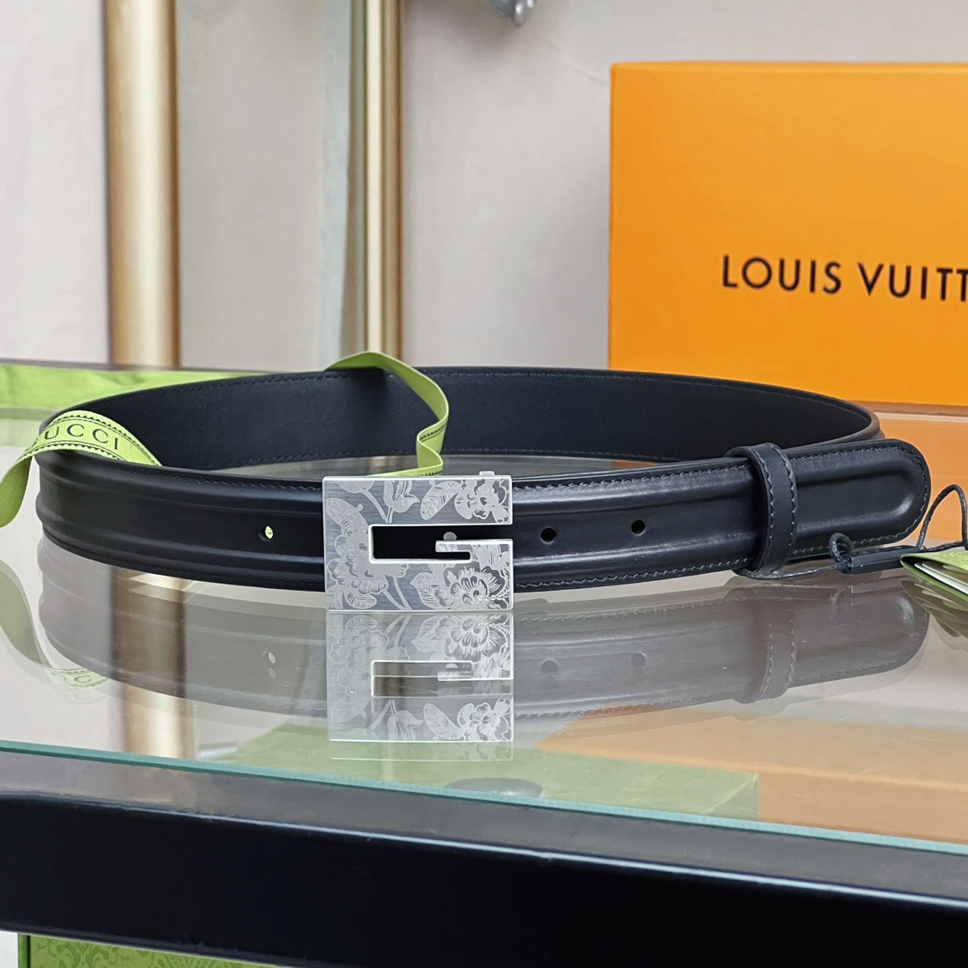 Gucci Thin Belt With Engraved Square G Buckle - PerfectKickZ