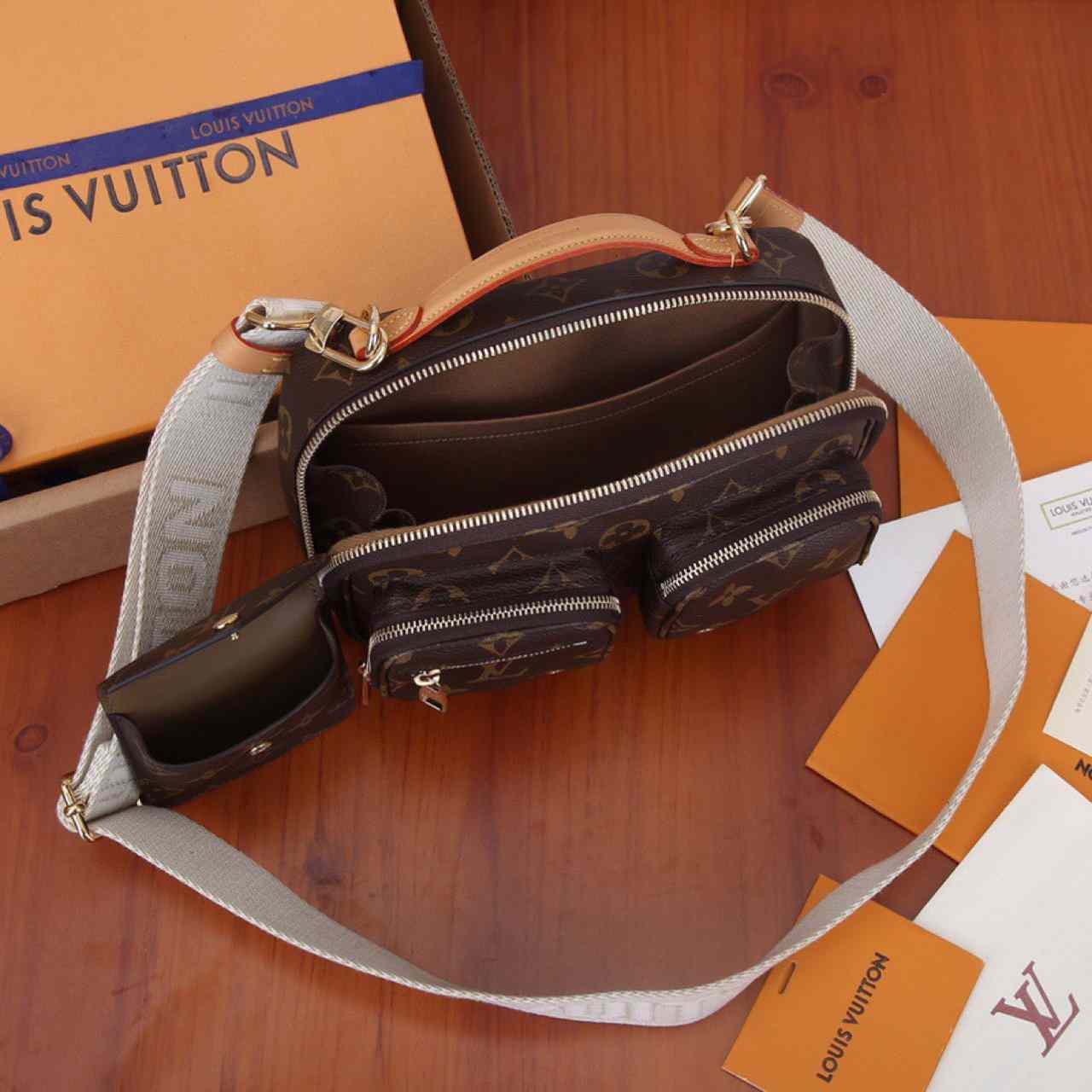 Louis Vuitton Utility Crossbody(18-11-10cm)   M80446 - PerfectKickZ