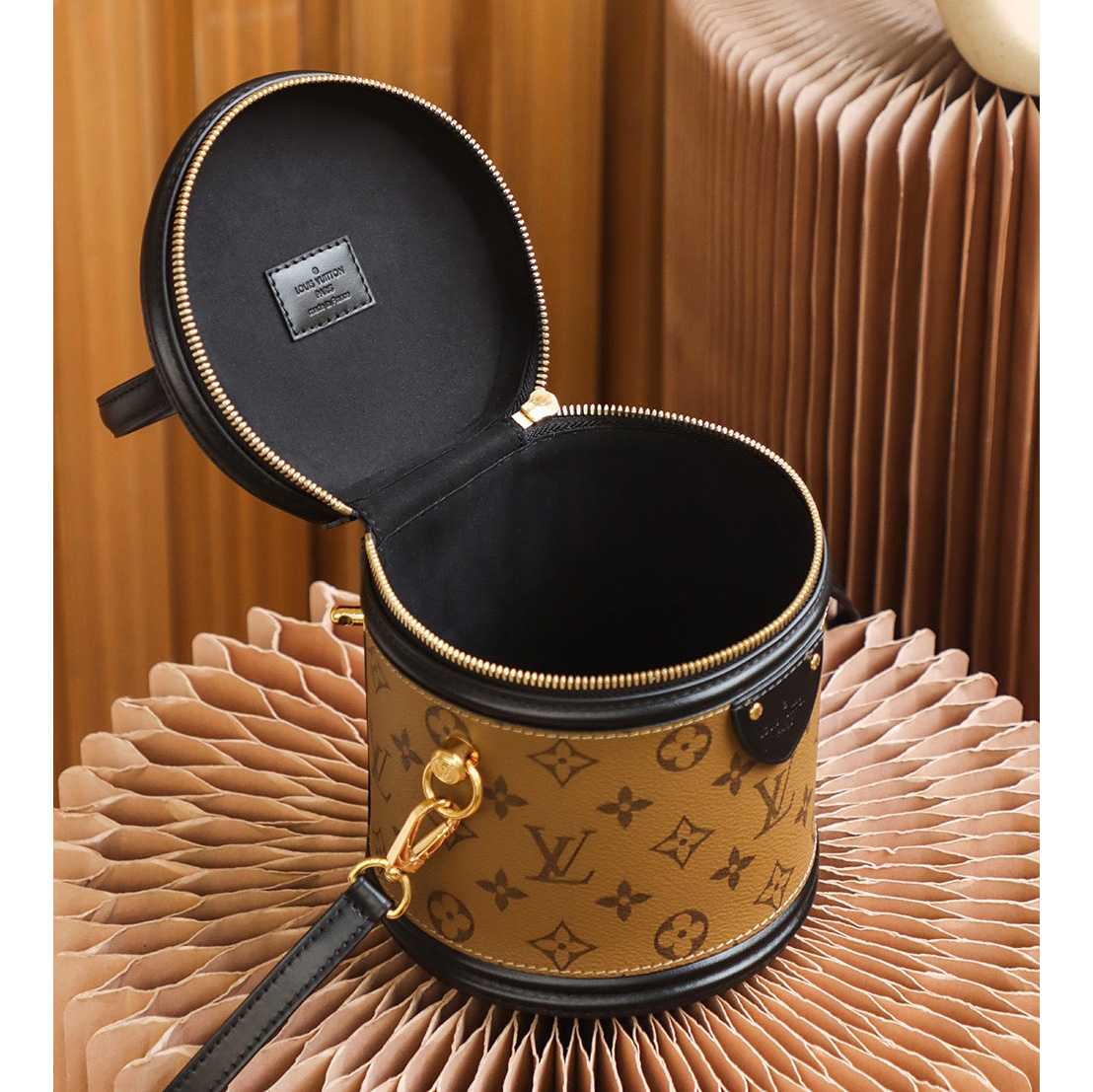 Louis Vuitton Cannes(15-17-15cm)      M43986 - PerfectKickZ