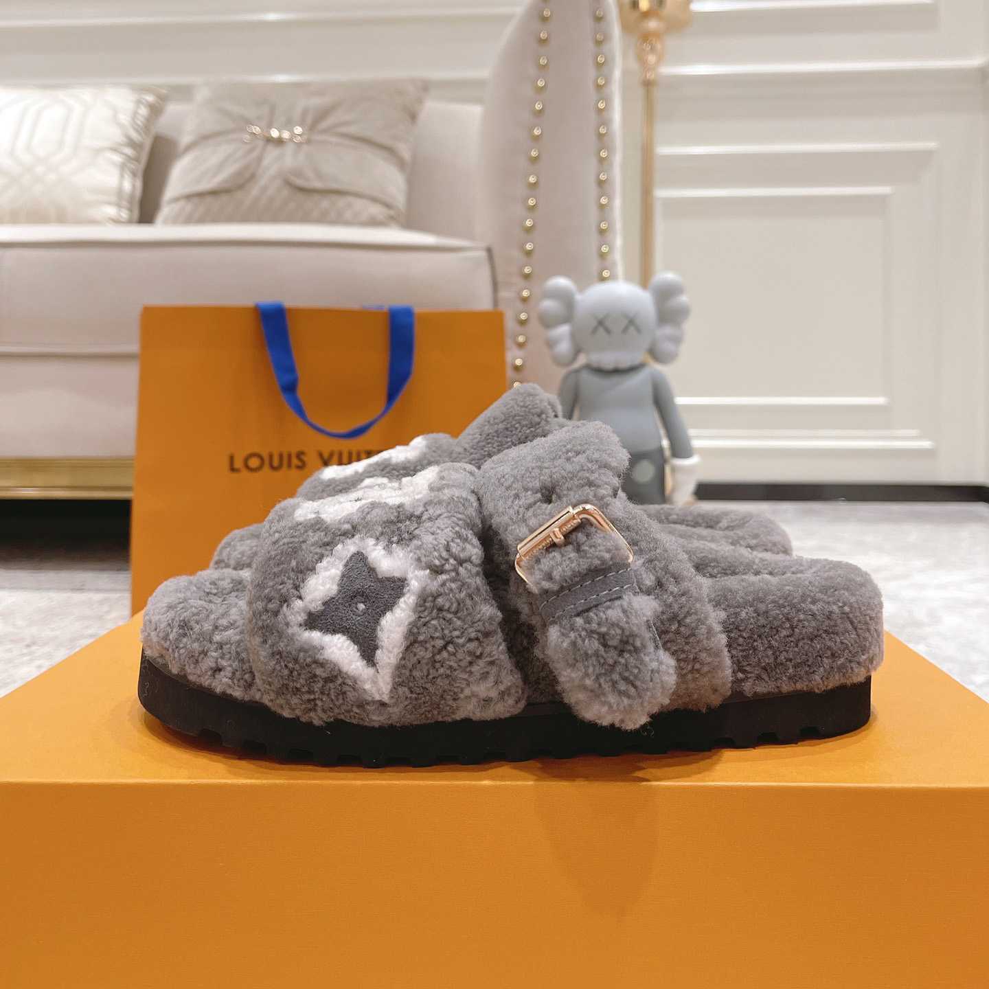Louis Vuitton  Paseo Flat Comfort Mule - PerfectKickZ