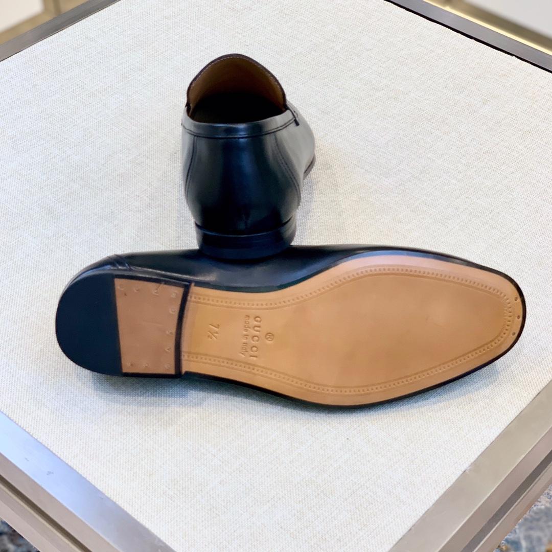 Gucci Men's Loafer With Horsebit - PerfectKickZ
