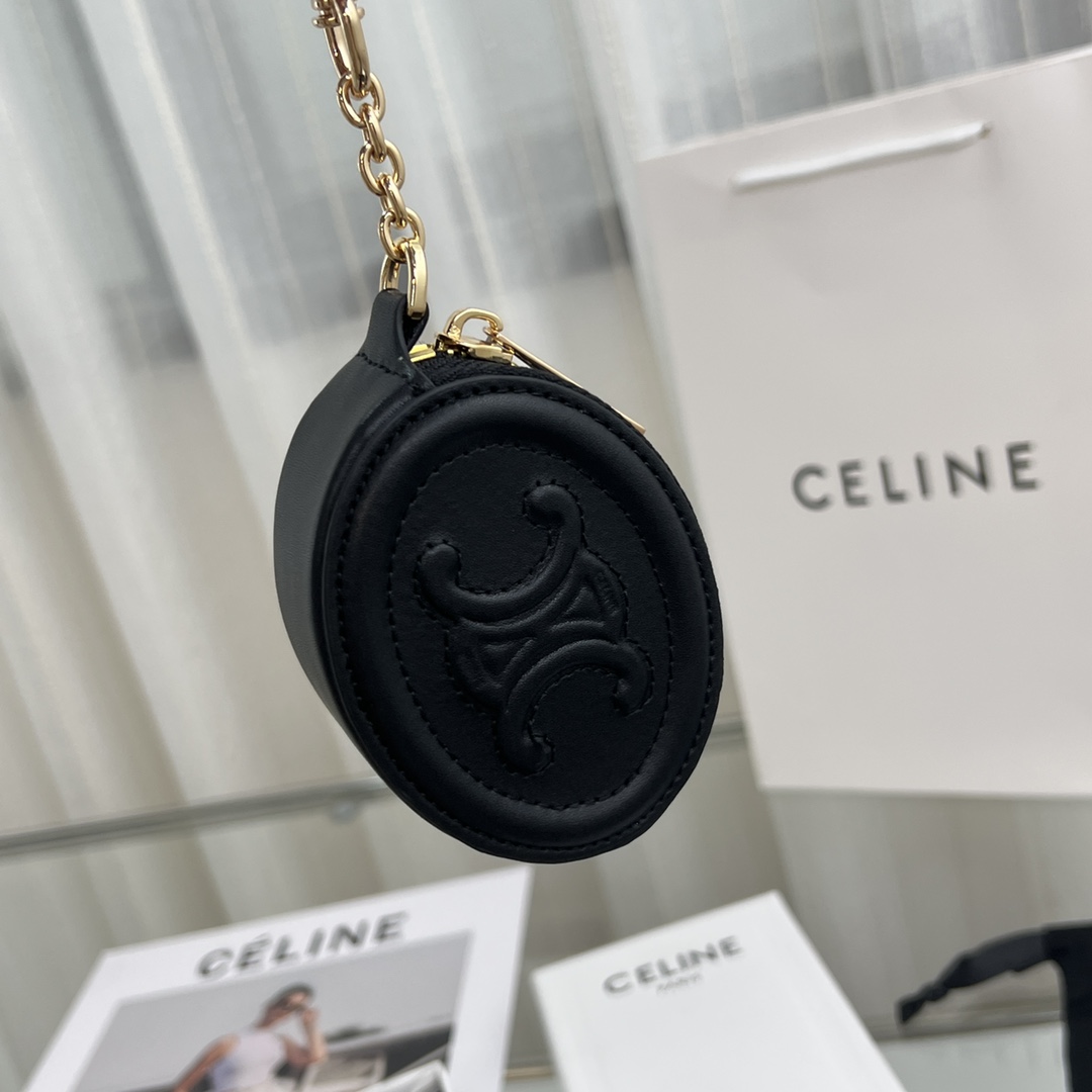 Celine Purse With Hook Cuir Triomphe In Smooth Calfskin  - 