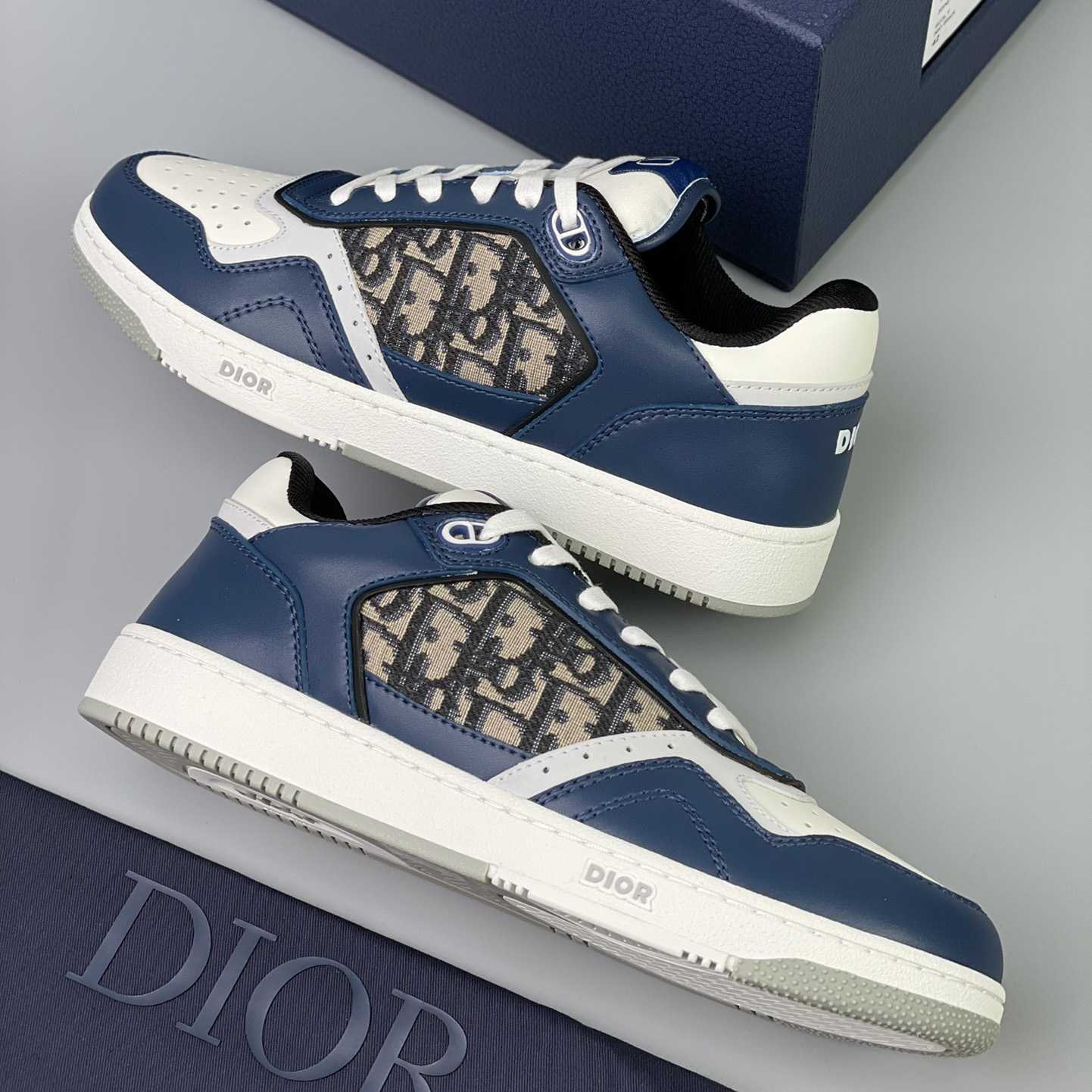 Dior B27 Low-Top Sneaker - PerfectKickZ