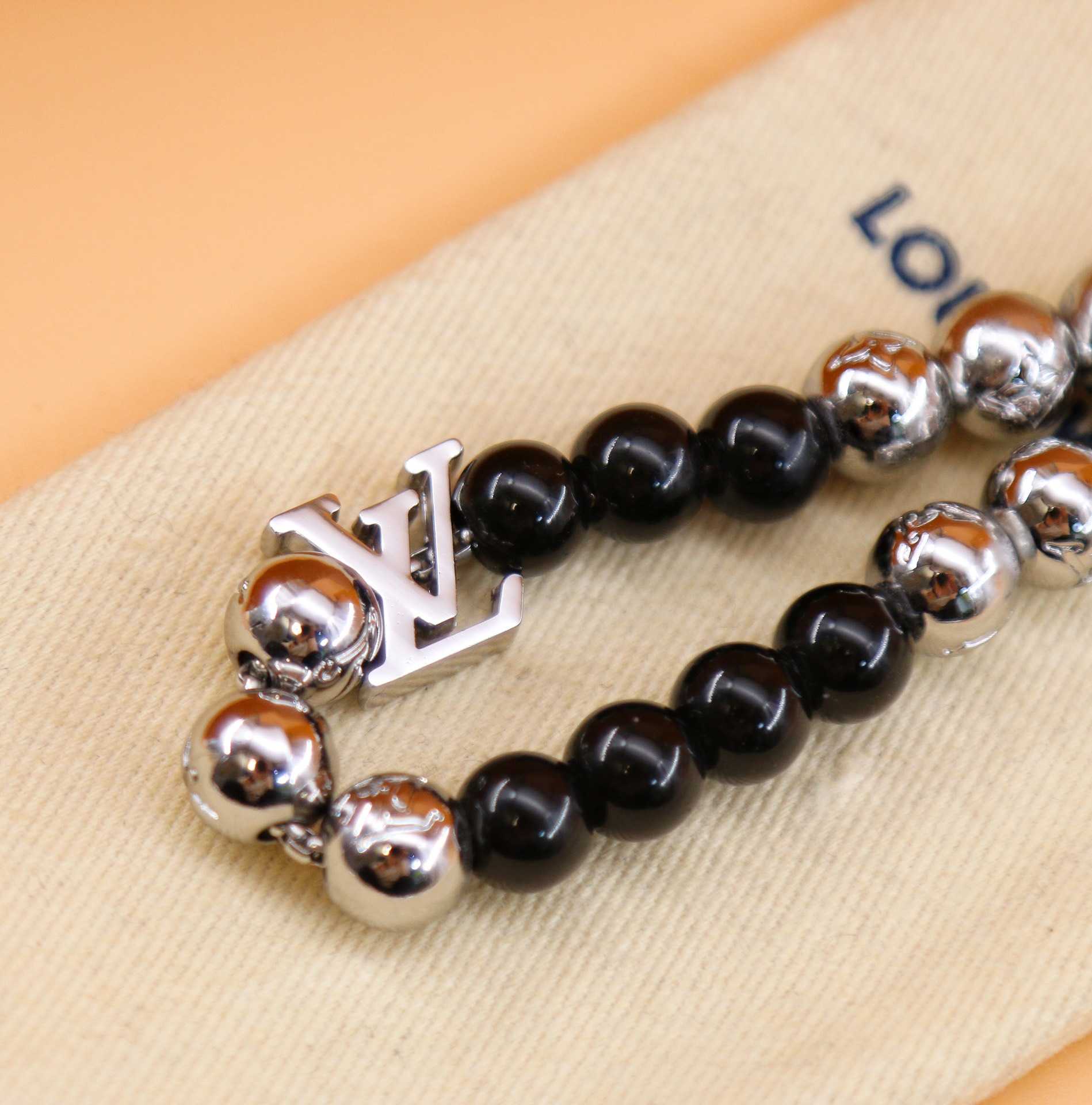 Louis Vuitton Monogram Beads Bracelet   M00512 - PerfectKickZ