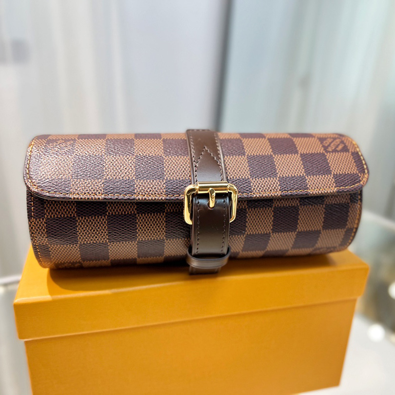 Louis Vuitton  3 Watch Case    - 