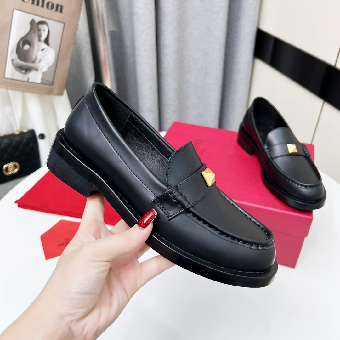 Valenti Roman Stud Brushed Calfskin Loafer 30mm - PerfectKickZ