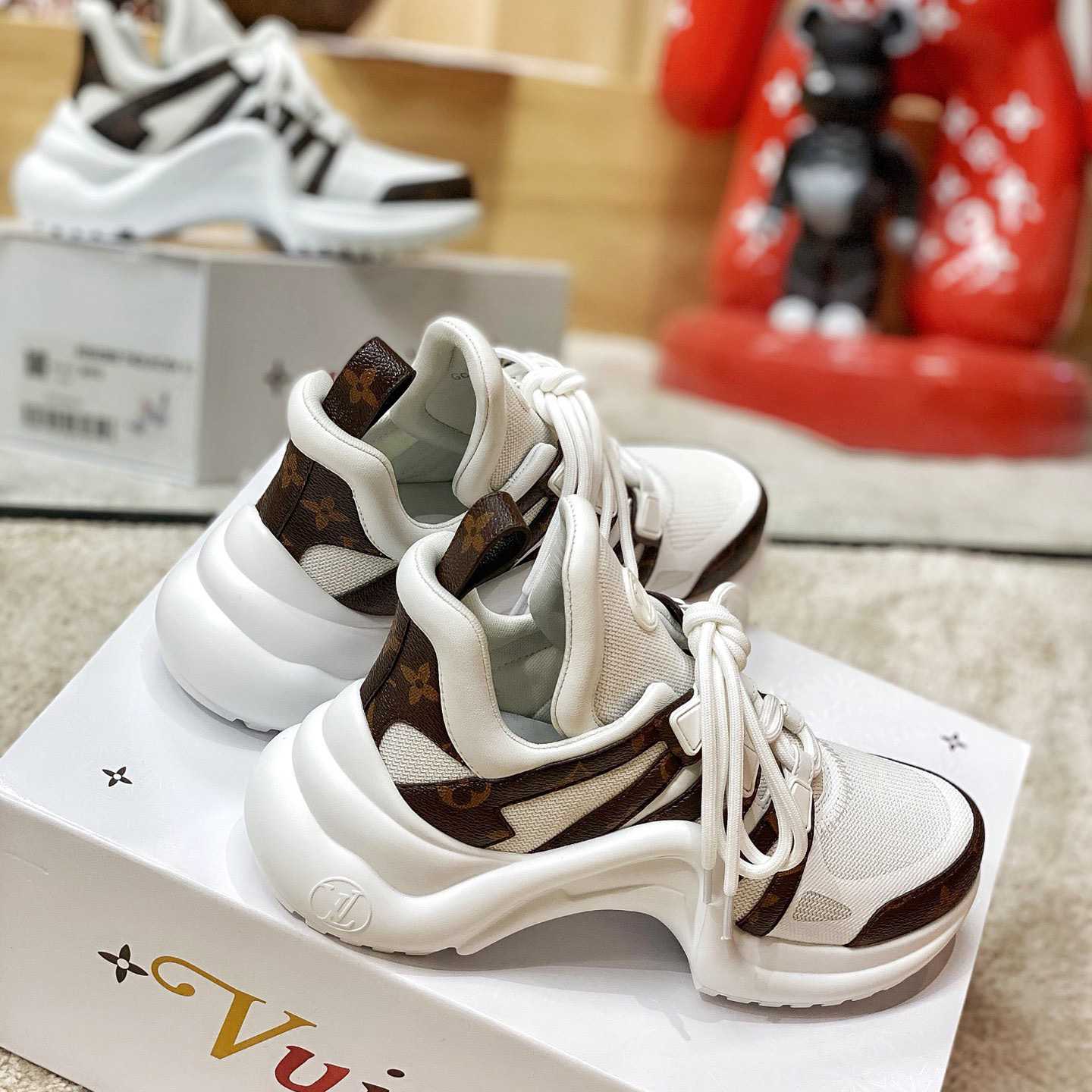 Louis Vuitton LV Archlight Sneaker      (upon uk size) - 