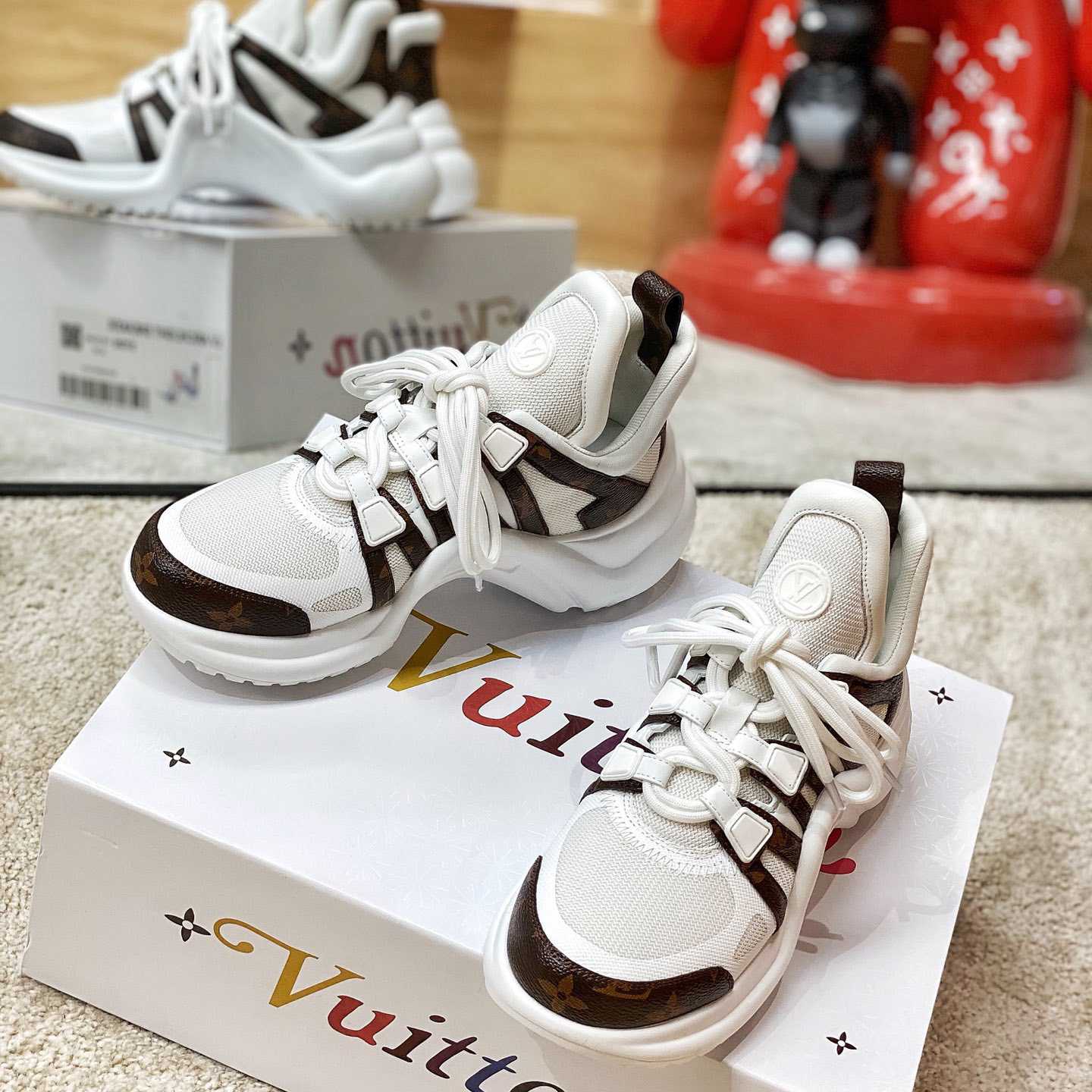 Louis Vuitton LV Archlight Sneaker      (upon uk size) - 
