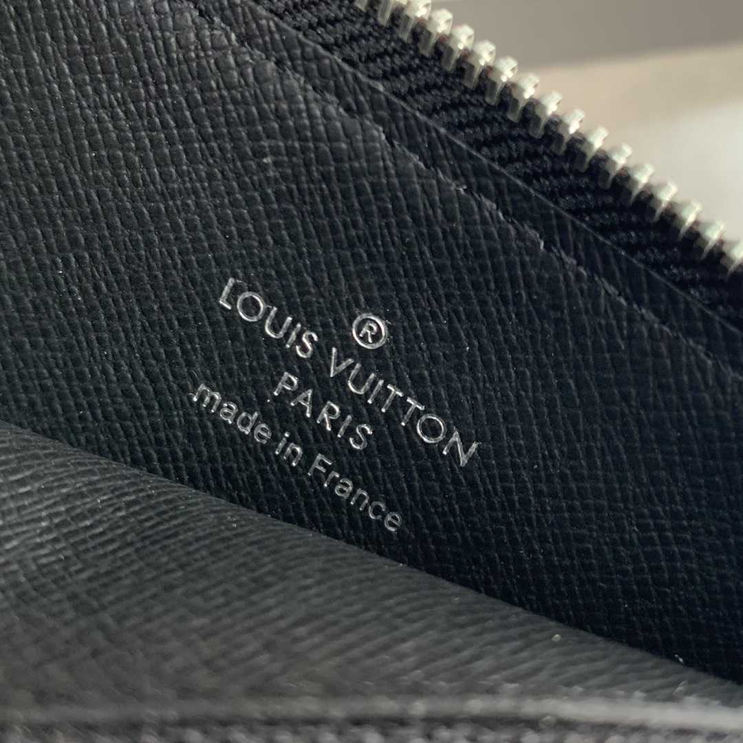Louis Vuitton Coin Card Holder     M64038 - PerfectKickZ