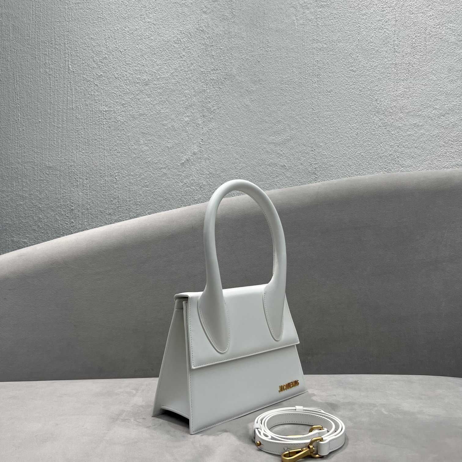 Jacquemus Le Grand Chiquito Large Leather Handbag(24-18-10cm) - PerfectKickZ