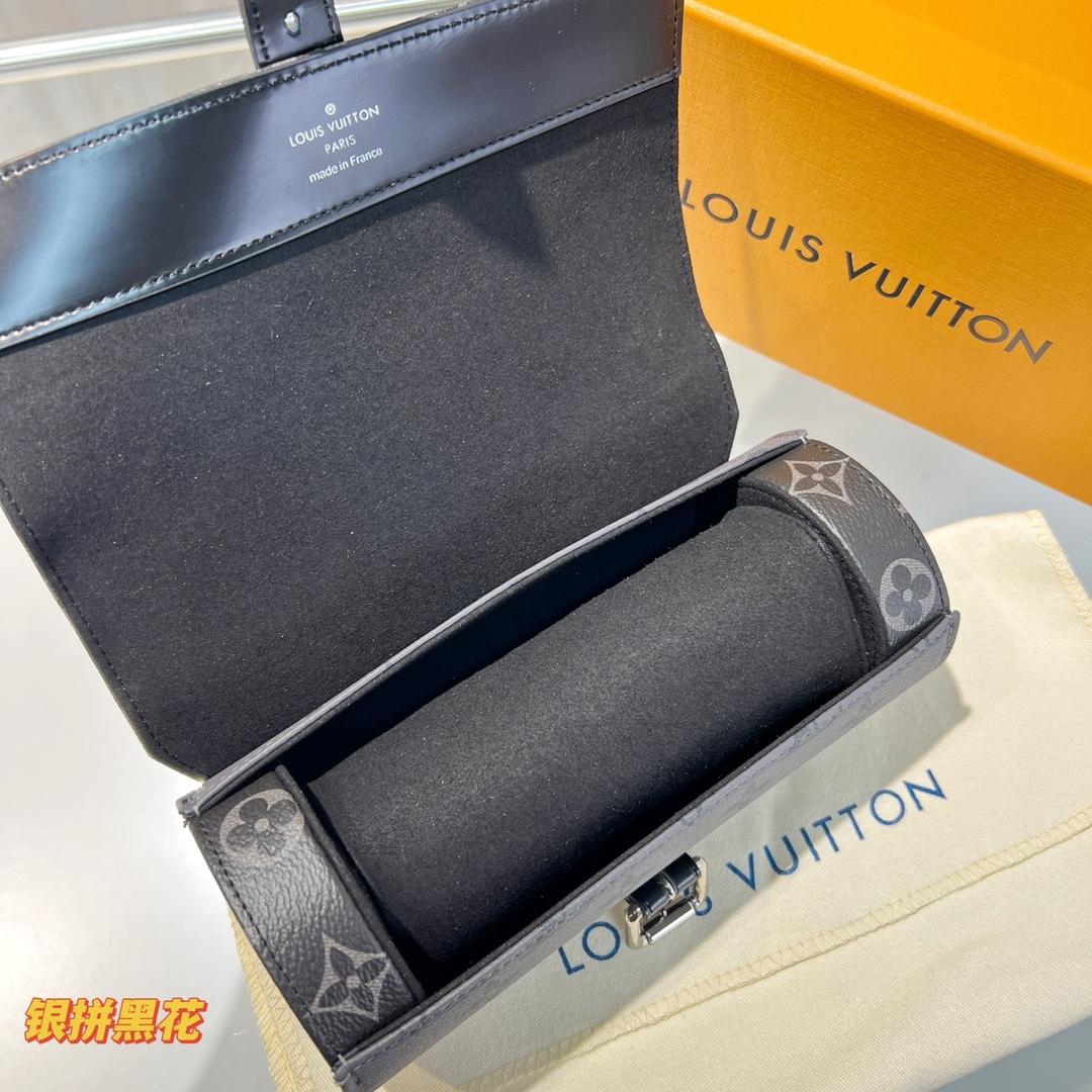 Louis Vuitton  3 Watch Case    - PerfectKickZ