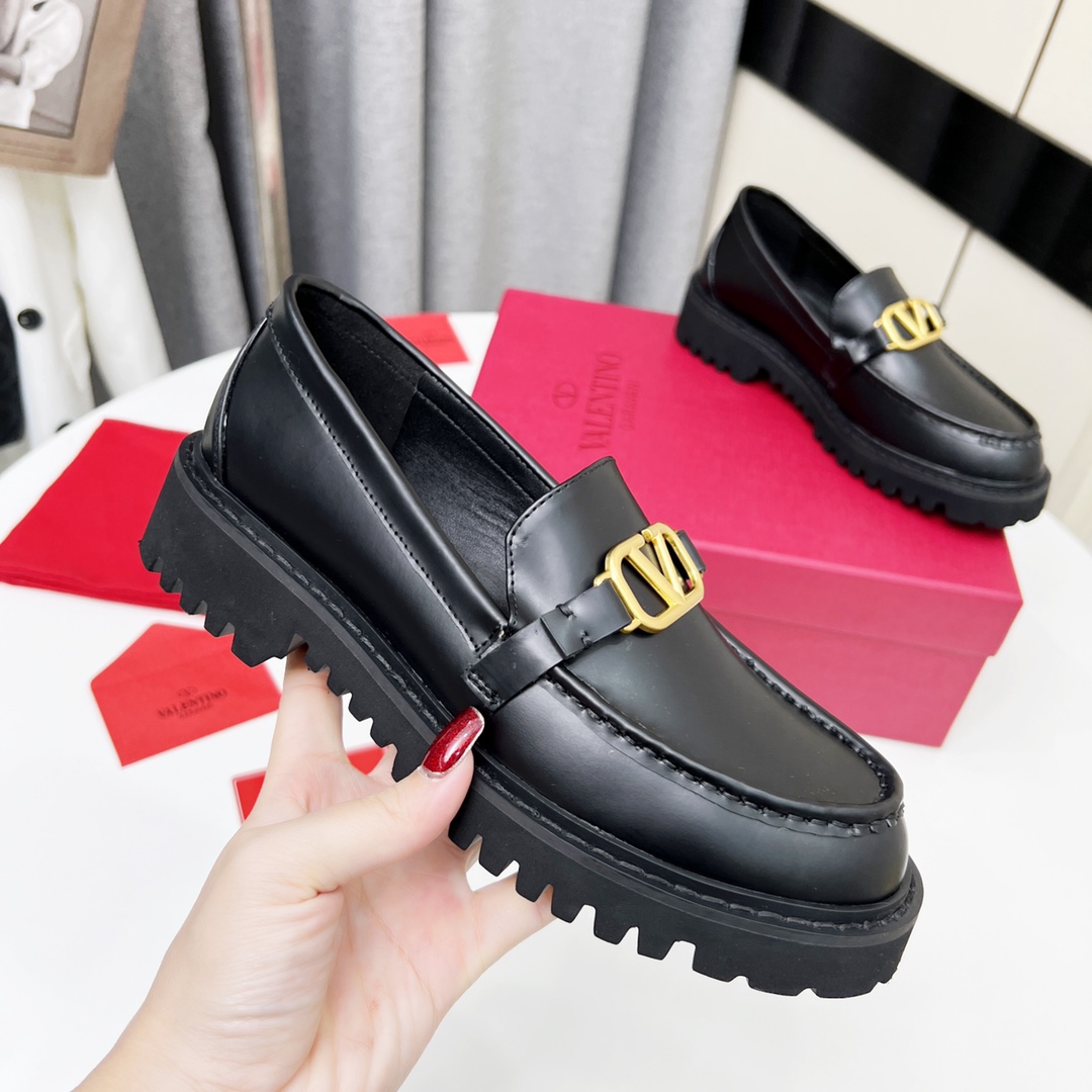 Valenti VLogo Signature Calfskin Loafer  - PerfectKickZ