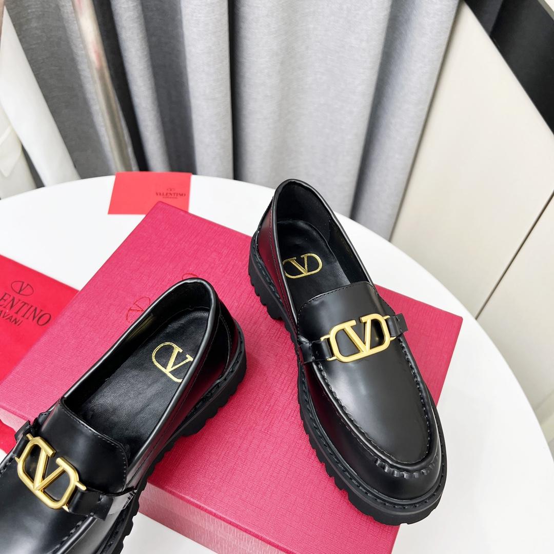 Valenti VLogo Signature Calfskin Loafer  - PerfectKickZ