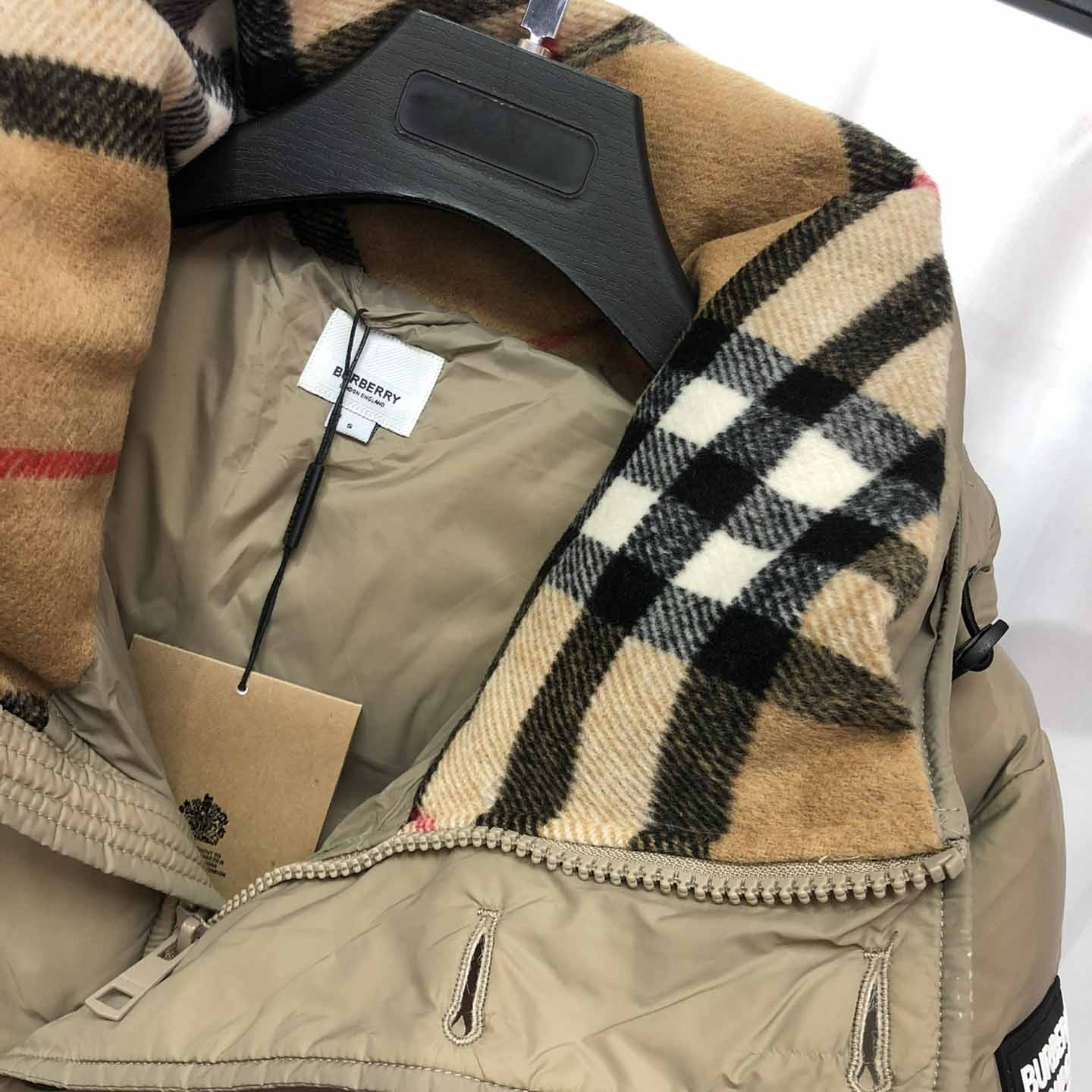 Burberry Logo Appliqué Nylon Puffer Coat - PerfectKickZ
