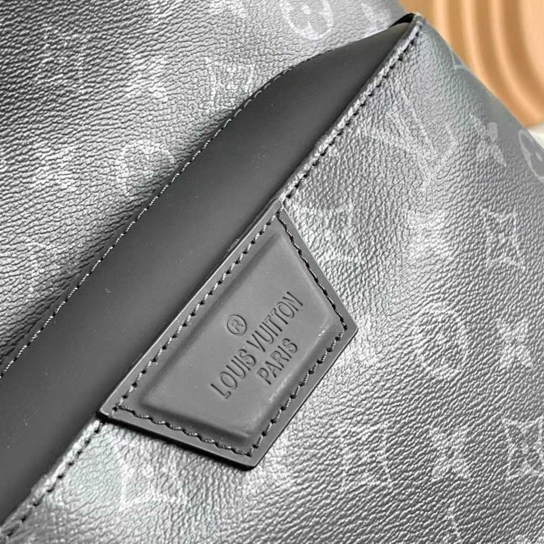 Louis Vuitton Discovery Backpack PM (37-40-20cm)   M43186 - PerfectKickZ