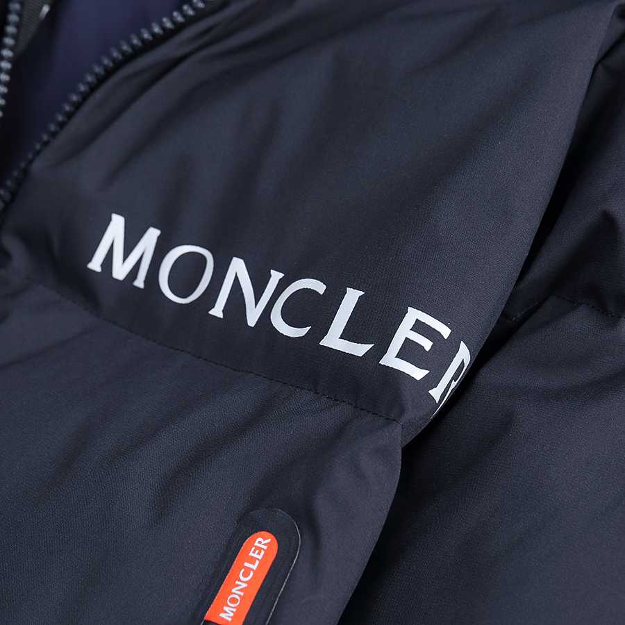 Moncler Short Down Jacket - PerfectKickZ