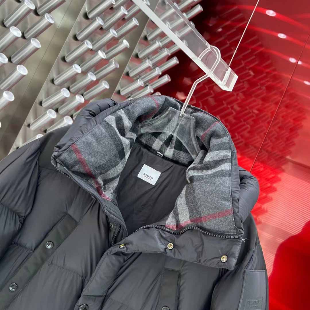 Burberry Logo Appliqué Nylon Puffer Coat - PerfectKickZ