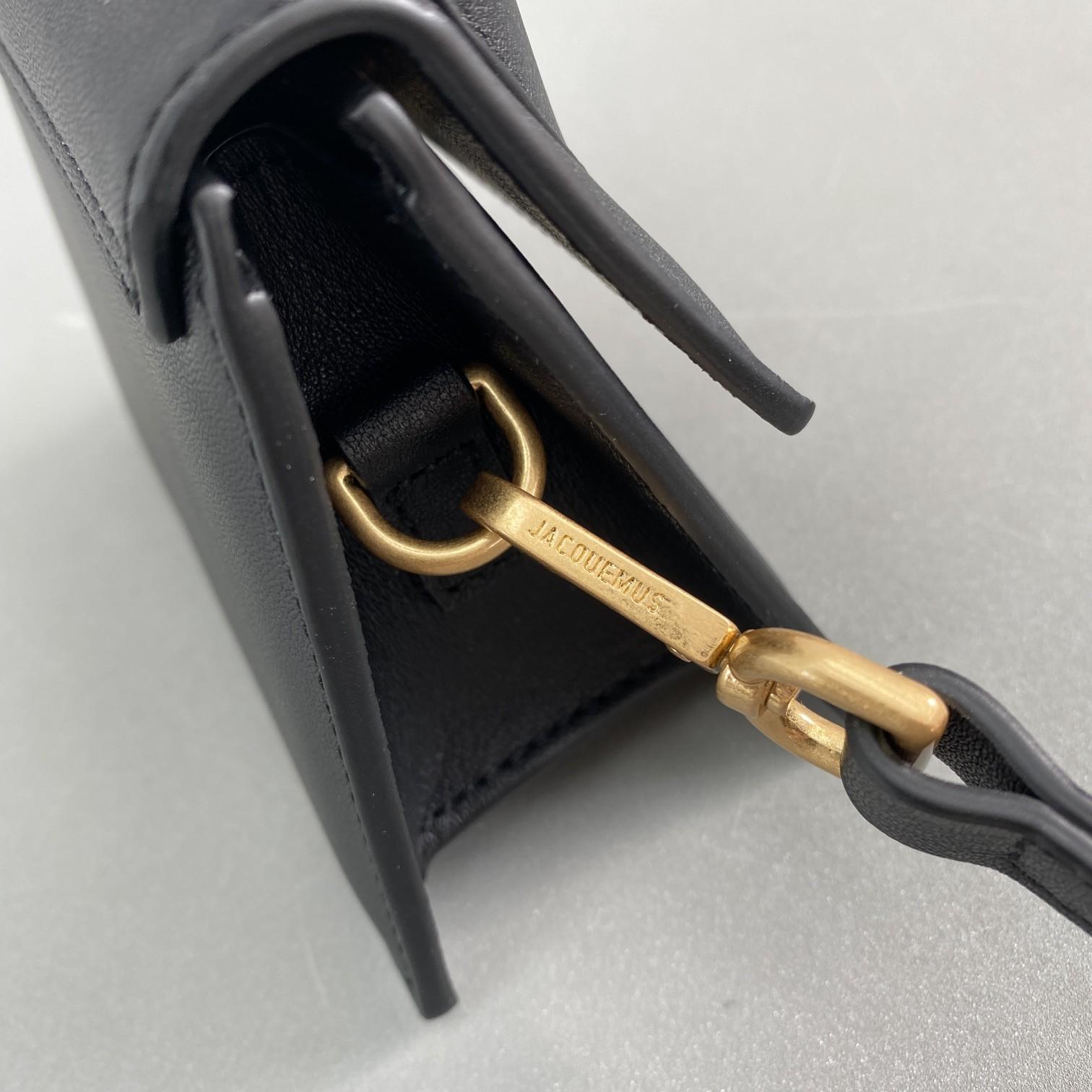 Jacquemus Le Chiquito Signature Leather Mini Handbag.(12-8-5cm) - PerfectKickZ