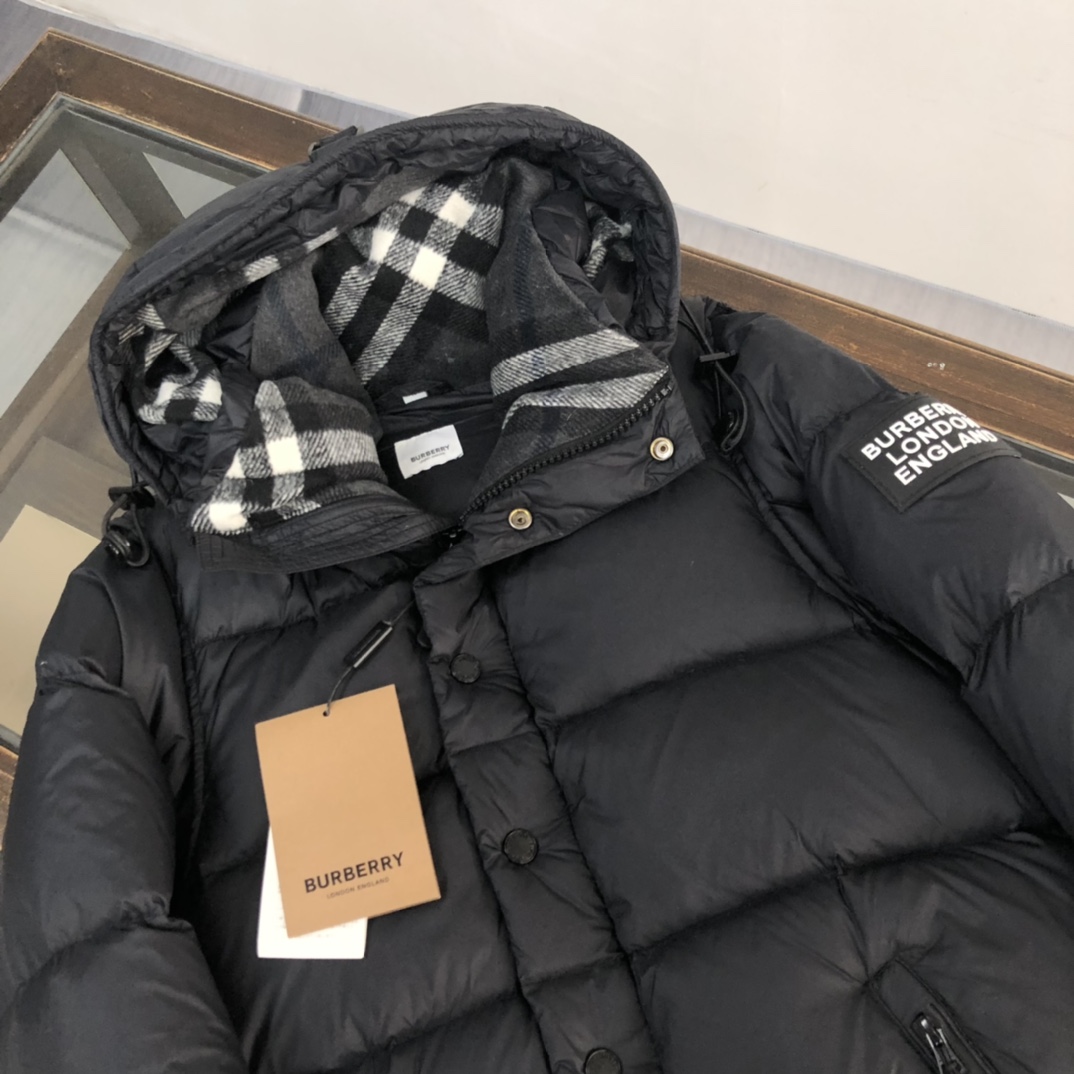 Burberry Hooded Quilted Nylon Down Jacket With Detachable Sleeves - PerfectKickZ