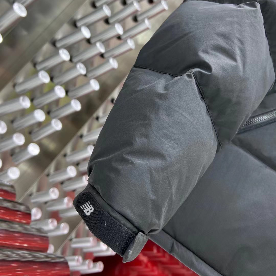 New Balance Hooded Puffer Short Down Jacket - PerfectKickZ