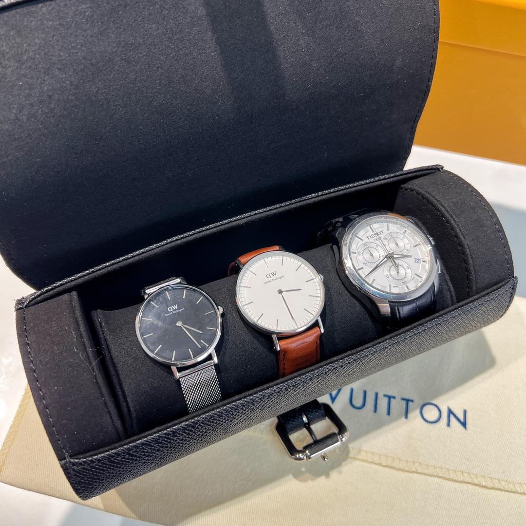 Louis Vuitton  3 Watch Case    - 