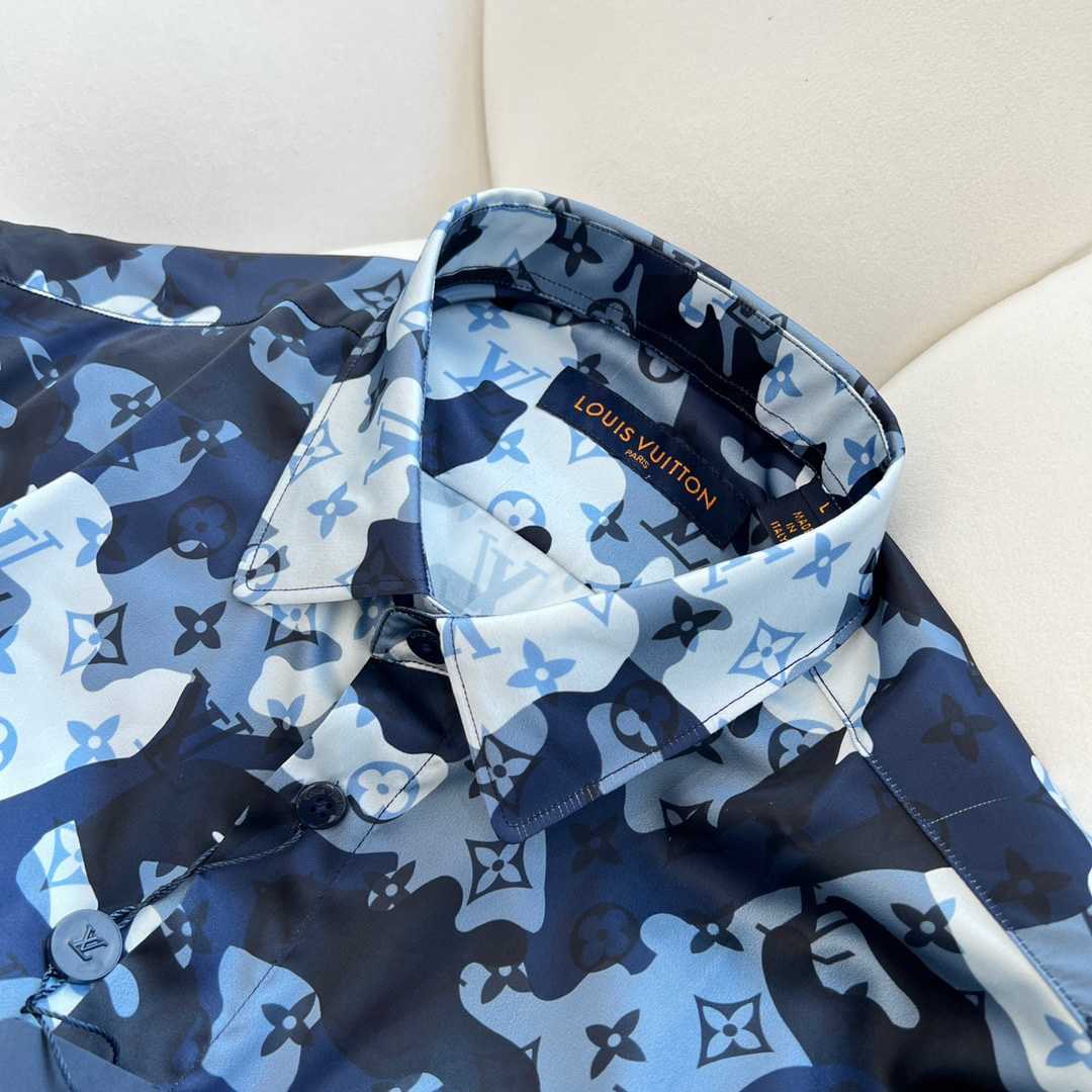 Louis Vuitton Camo Regular Silk Shirt   1A7XVH - PerfectKickZ